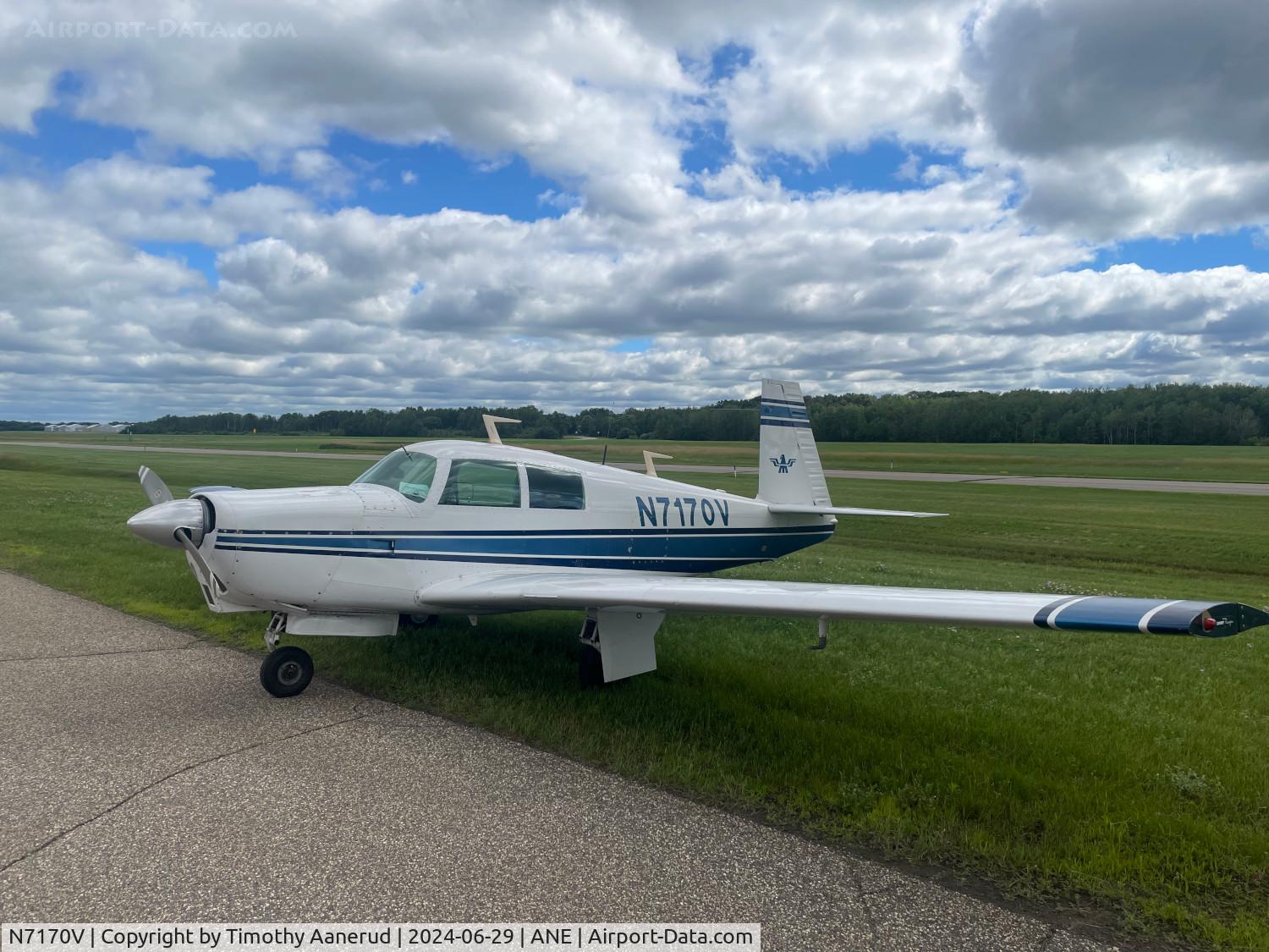 N7170V, 1974 Mooney M20C Ranger C/N 20-0042, 1974 Mooney M20C, c/n: 20-0042, EAA 237 Pancake Breakfast