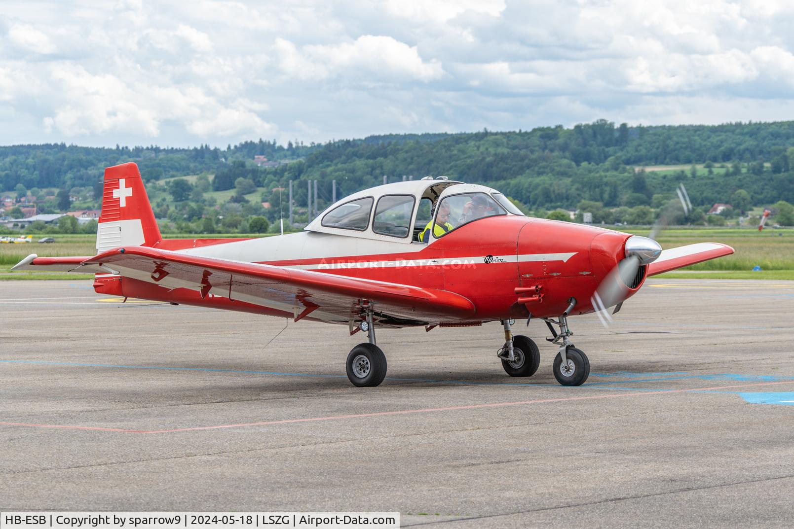 HB-ESB, 1946 North American Navion A C/N NAV-4-331, Engine running at Grenchen