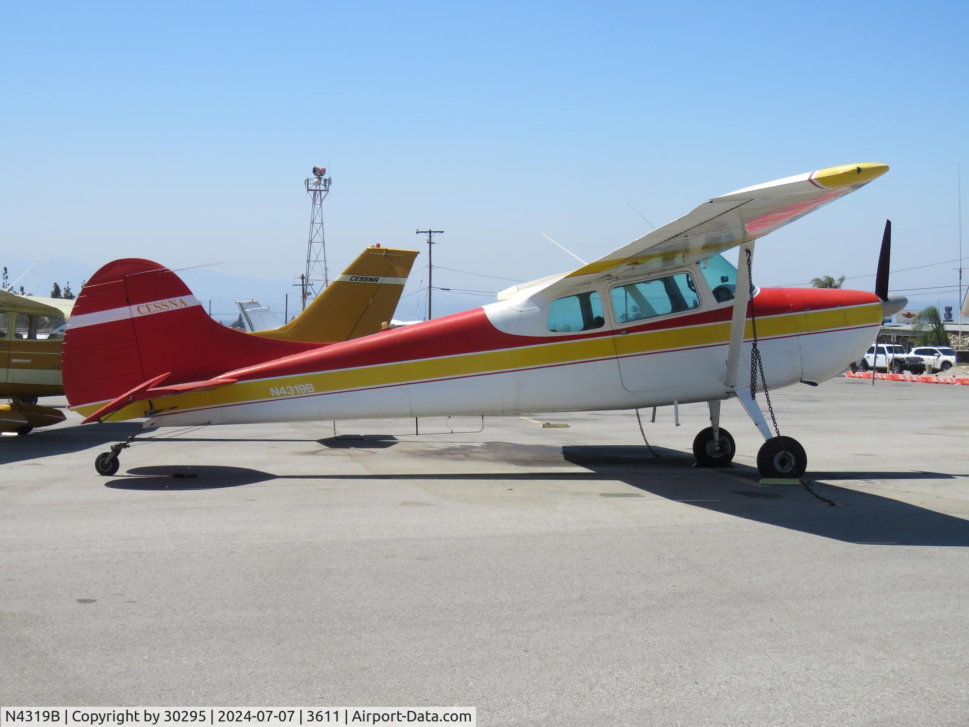 N4319B, 1955 Cessna 170B C/N 26663, Parked