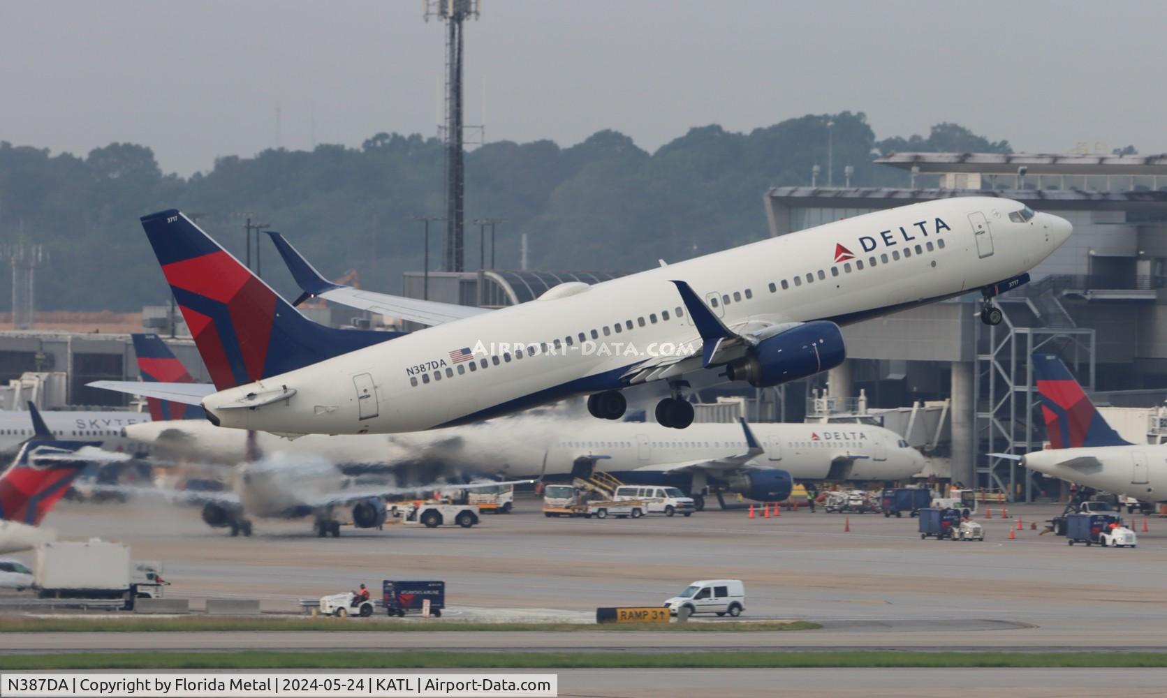 N387DA, 2000 Boeing 737-832 C/N 30374, DAL 738 zx ATL-LIT