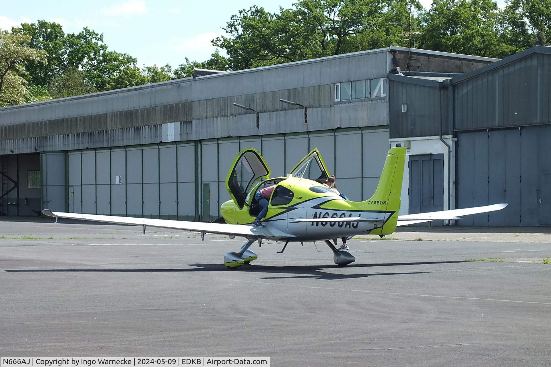 N666AJ, Cirrus SR-22 GTS Carbon C/N 4992, Cirrus SR22 GTS Carbon at Bonn-Hangelar airfield '2405