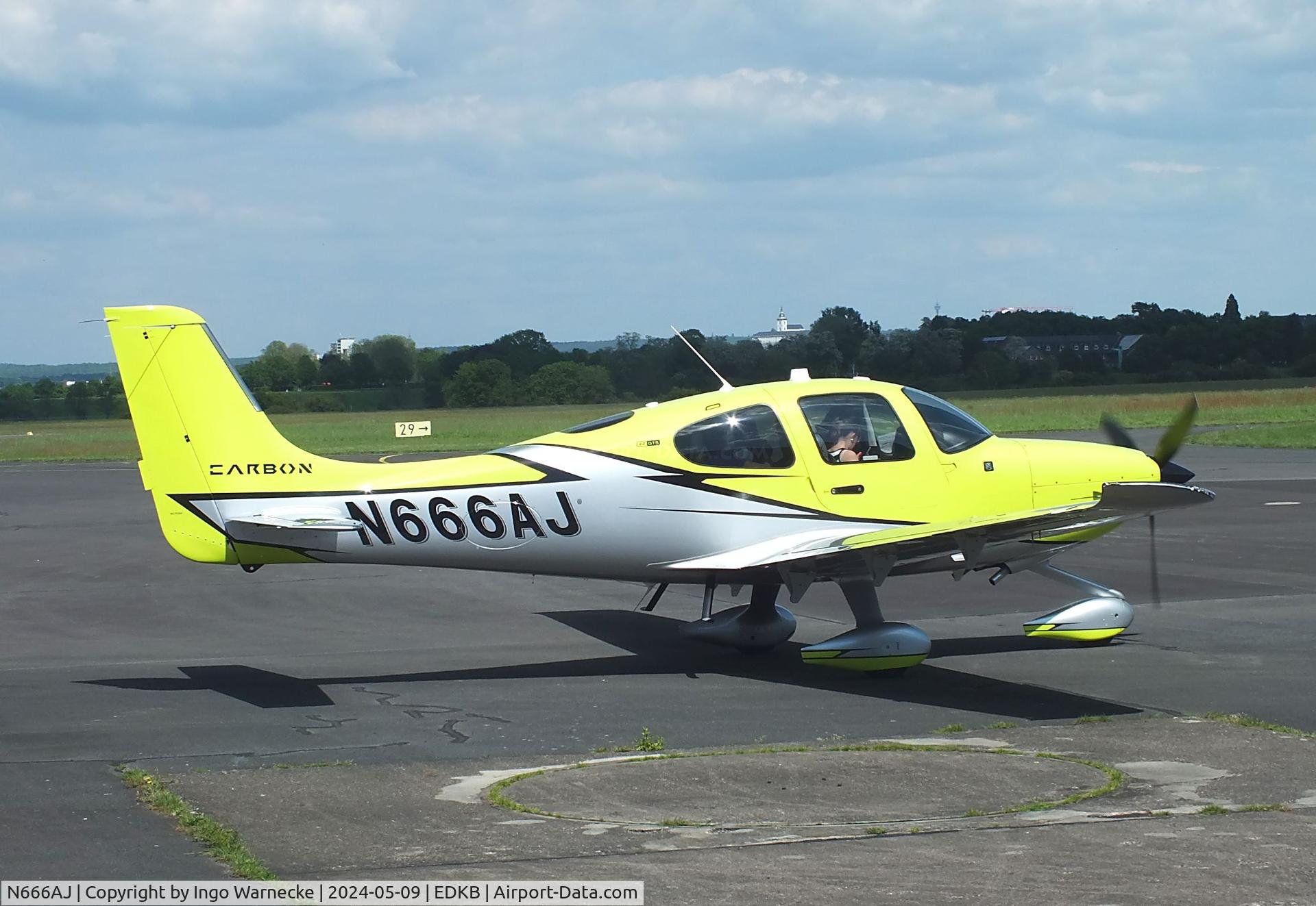 N666AJ, Cirrus SR-22 GTS Carbon C/N 4992, Cirrus SR22 GTS Carbon at Bonn-Hangelar airfield '2405