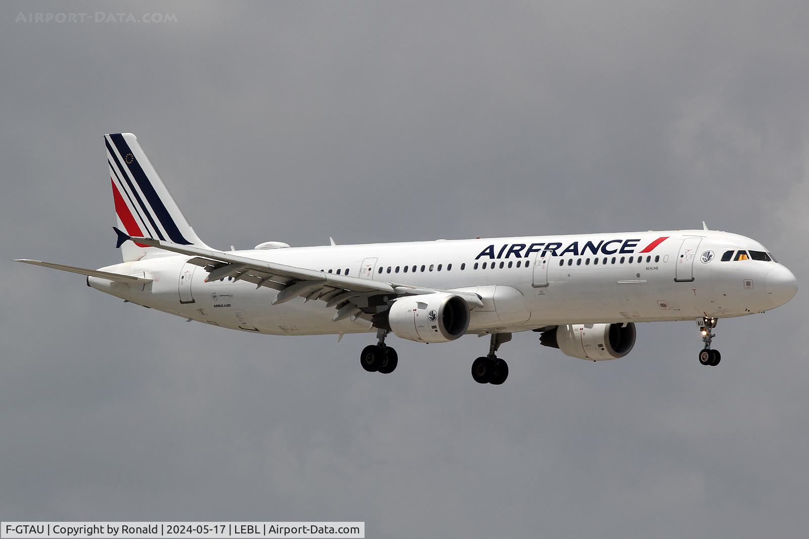 F-GTAU, 2009 Airbus A321-212 C/N 3814, at bcn