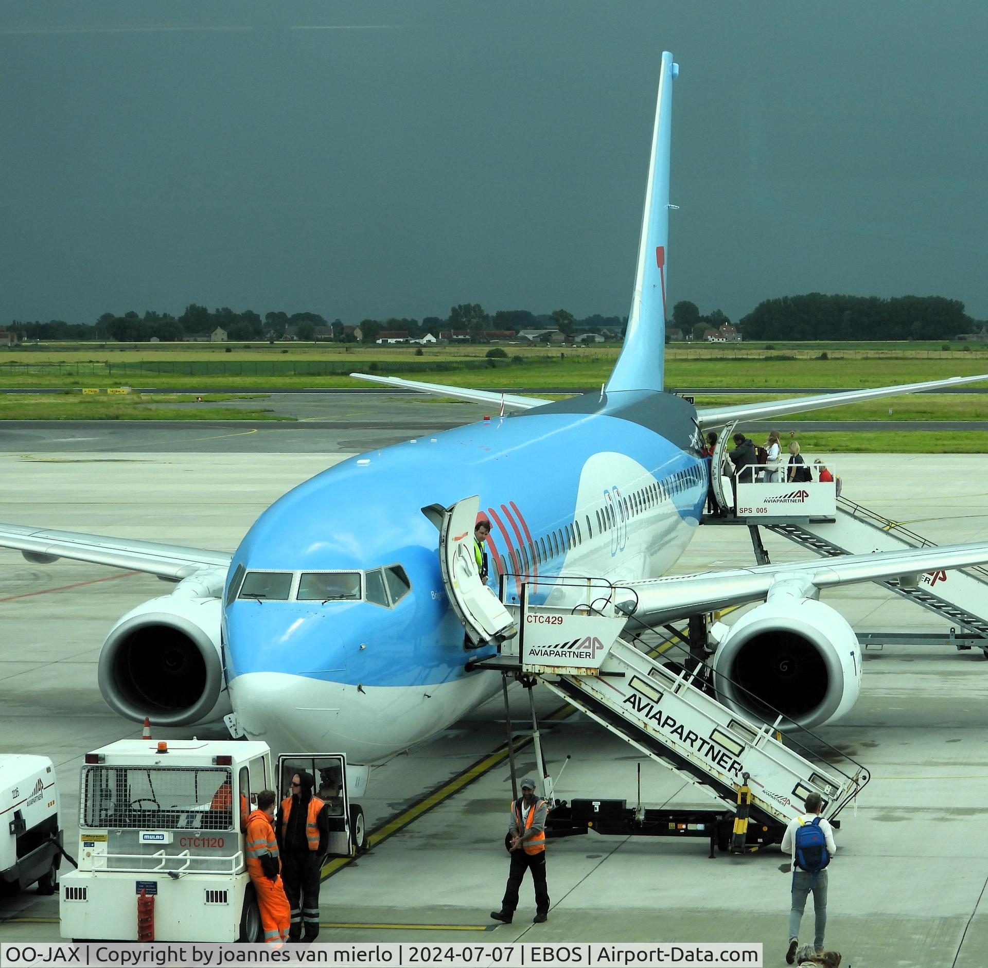 OO-JAX, 2010 Boeing 737-8K5 C/N 37238, Ostend
