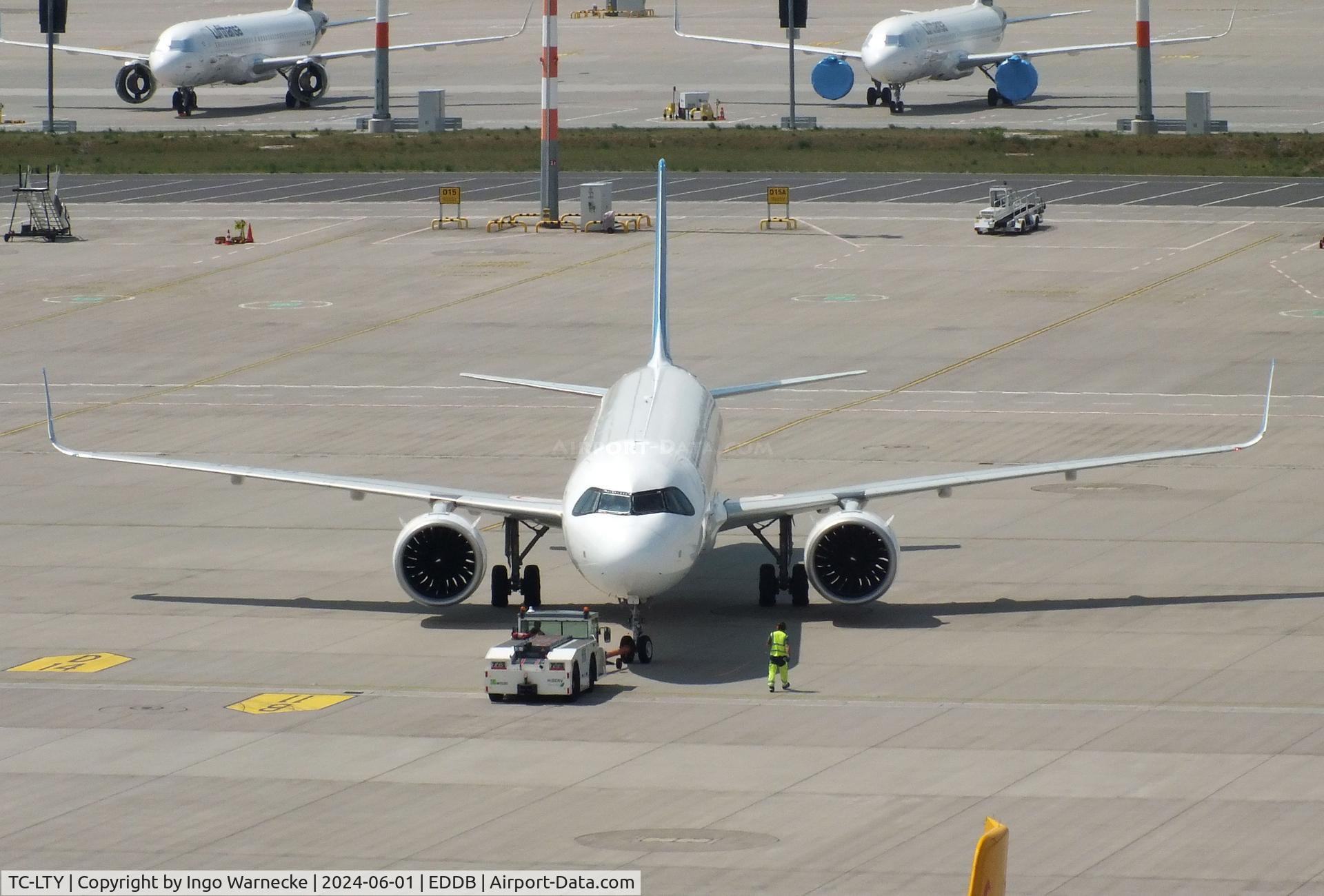 TC-LTY, Airbus A321-271NX C/N 11390, Airbus A321-271NX NEO of AJet (ex AnadoluJet) at Berlin Brandenburg airport