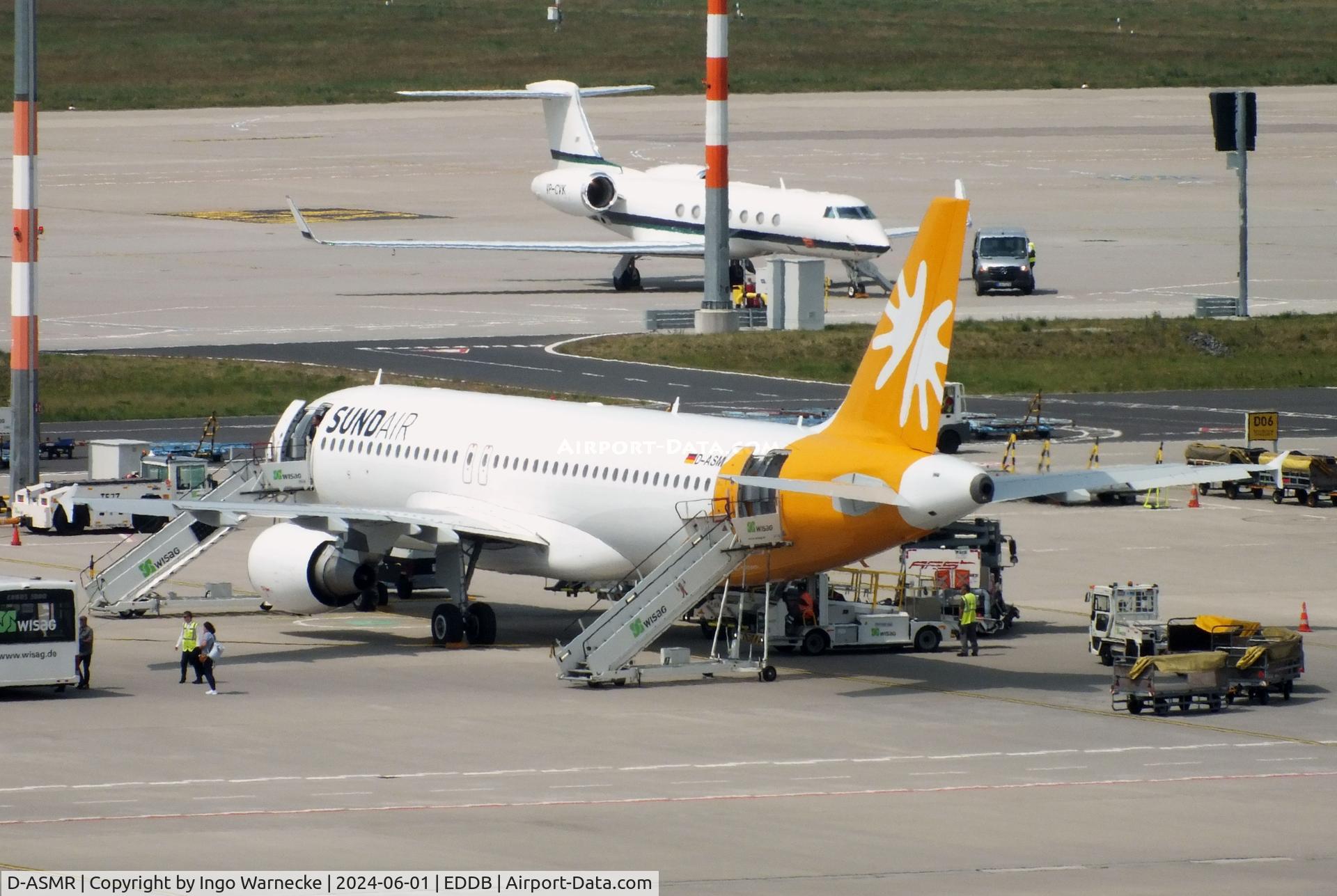 D-ASMR, 2005 Airbus A320-214 C/N 2619, Airbus A320-214 of Sundair at Berlin Brandenburg airport