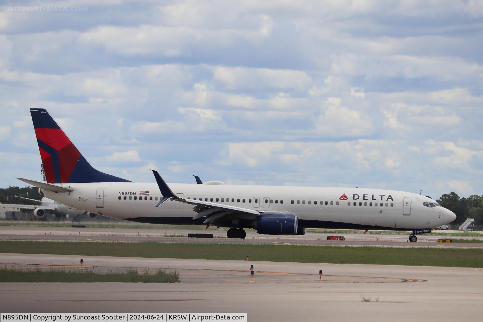 N895DN, 2018 Boeing 737-932 C/N 32003, Delta Flight 2226 taxis to the gate at Southwest Florida International Airport following flight from Minneapolis-St Paul International Airport