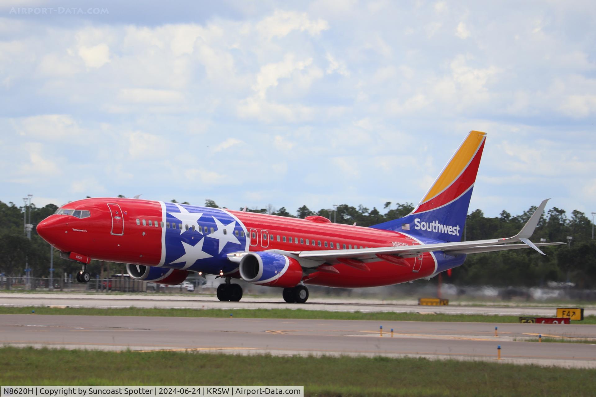 N8620H, 2013 Boeing 737-8H4 C/N 42526, Southwest Flight 5023 departs Runway 24 at Southwest Florida International Airport enroute to John Glenn Columbus International Airport