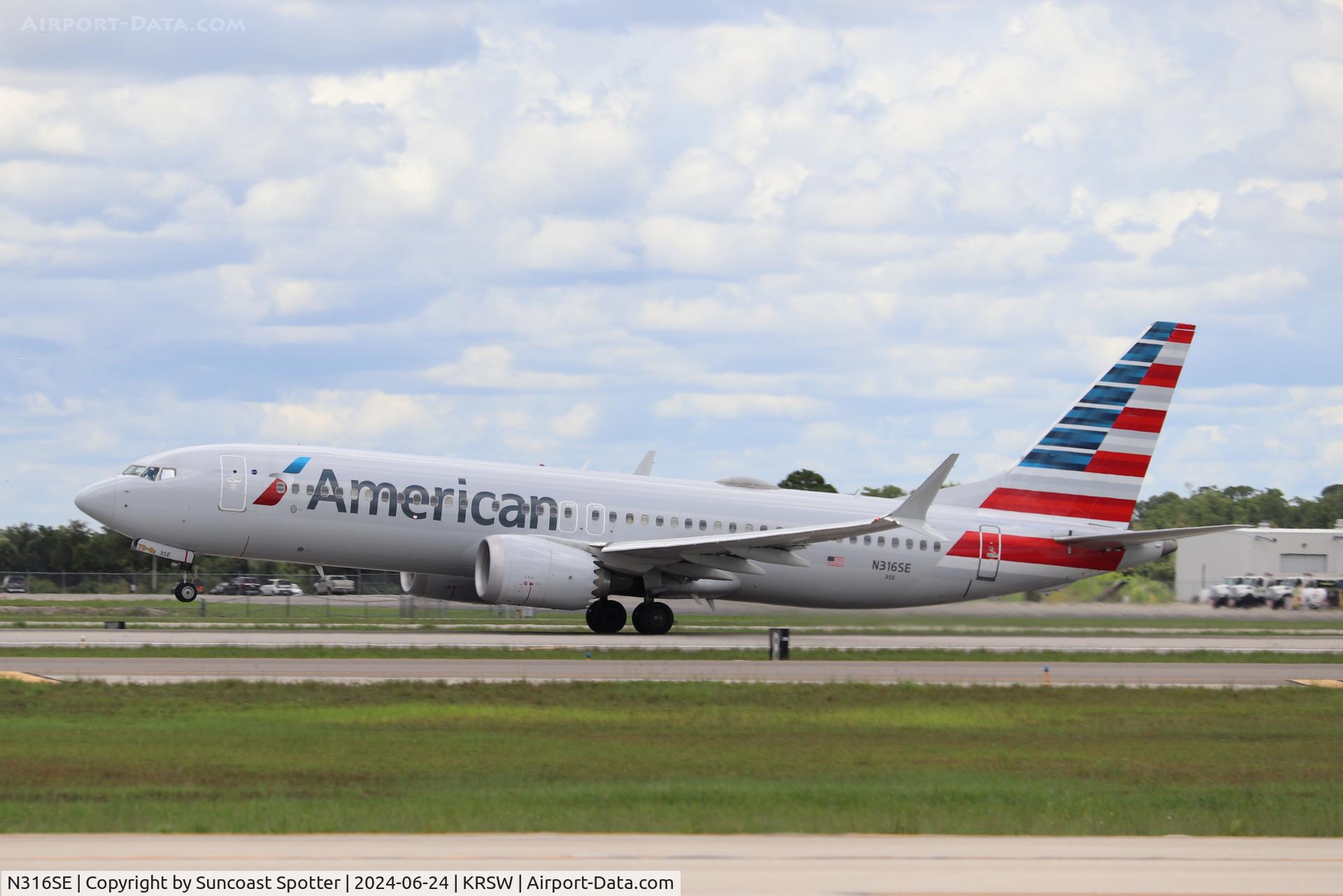 N316SE, 2020 Boeing 737 MAX 8 C/N 44472, American Flight 1929 departs Runway 24 at Southwest Florida International Airport enroute to Chicago-O’Hare International Airport
