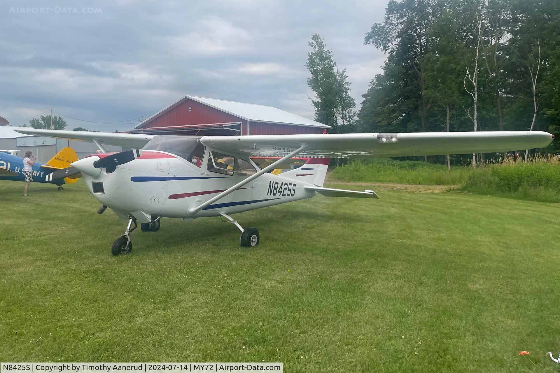 N8425S, Cessna 182H Skylane C/N 18256525, 1965 Cessna 182H, c/n: 18256525, 2024 Isle Airport Pancake Breakfast
