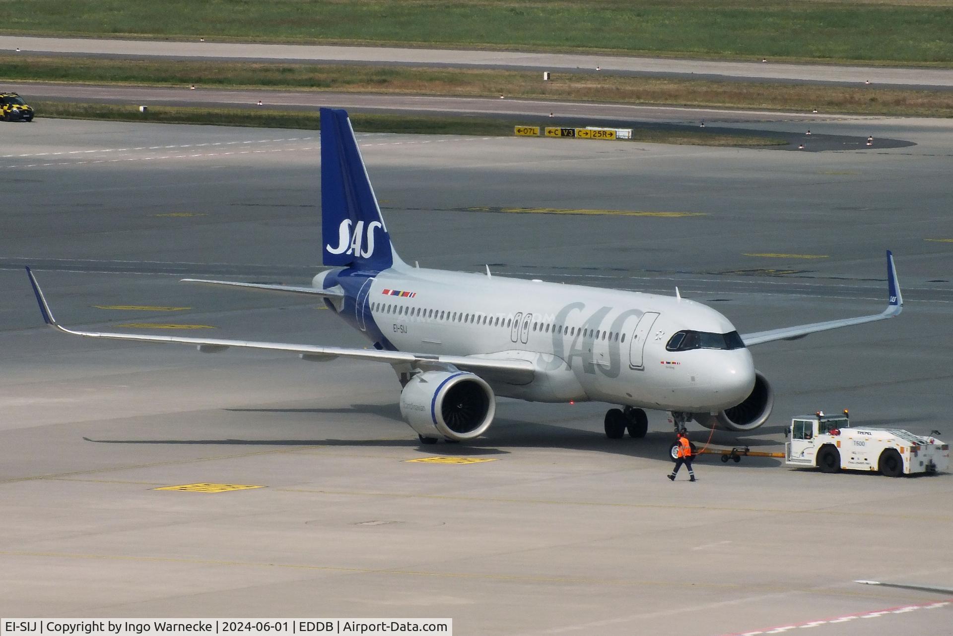 EI-SIJ, 2022 Airbus A320-251N C/N 10752, Airbus A320-251N NEO of SAS at Berlin Brandenburg airport