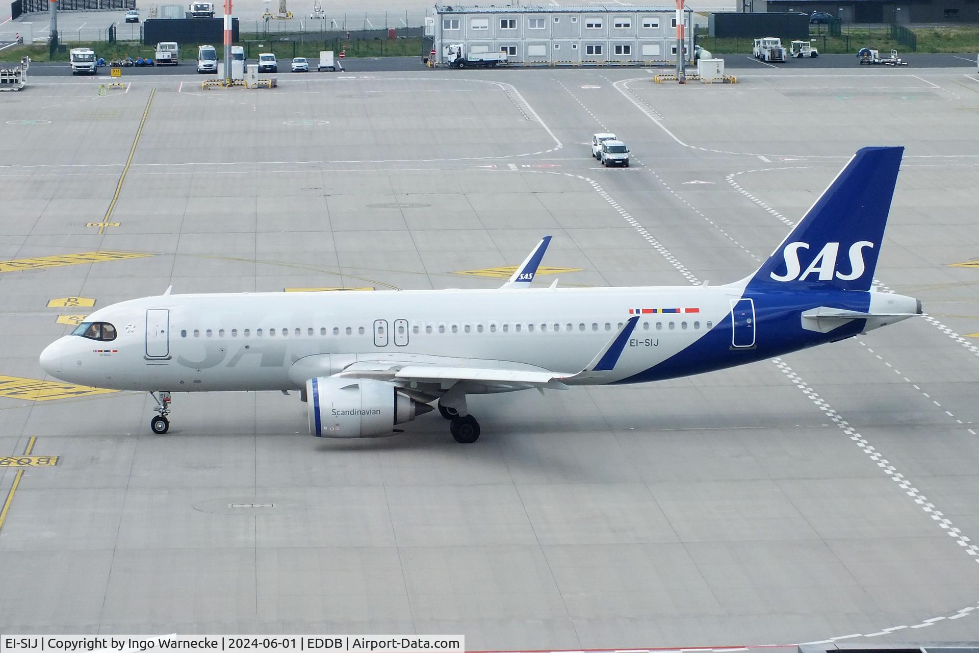 EI-SIJ, 2022 Airbus A320-251N C/N 10752, Airbus A320-251N NEO of SAS at Berlin Brandenburg airport