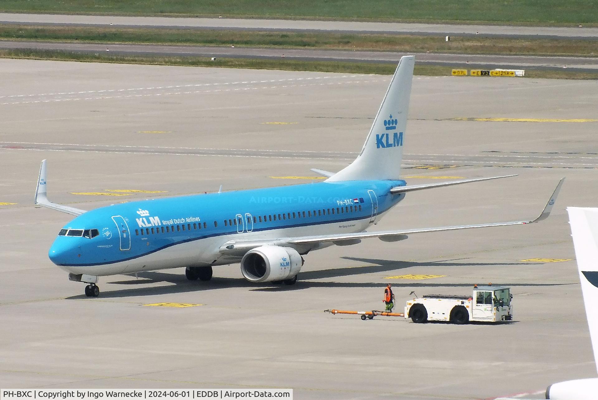 PH-BXC, 1999 Boeing 737-8K2 C/N 29133, Boeing 737-8K2 of KLM at Berlin Brandenburg airport
