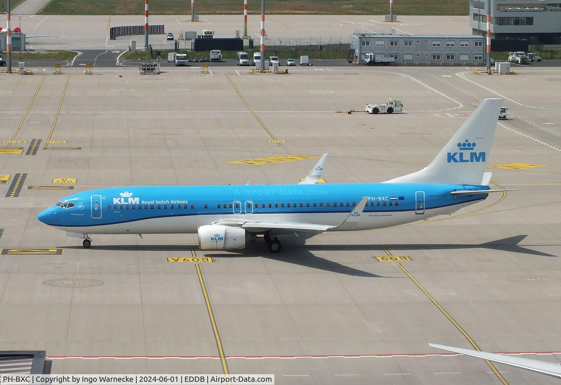 PH-BXC, 1999 Boeing 737-8K2 C/N 29133, Boeing 737-8K2 of KLM at Berlin Brandenburg airport