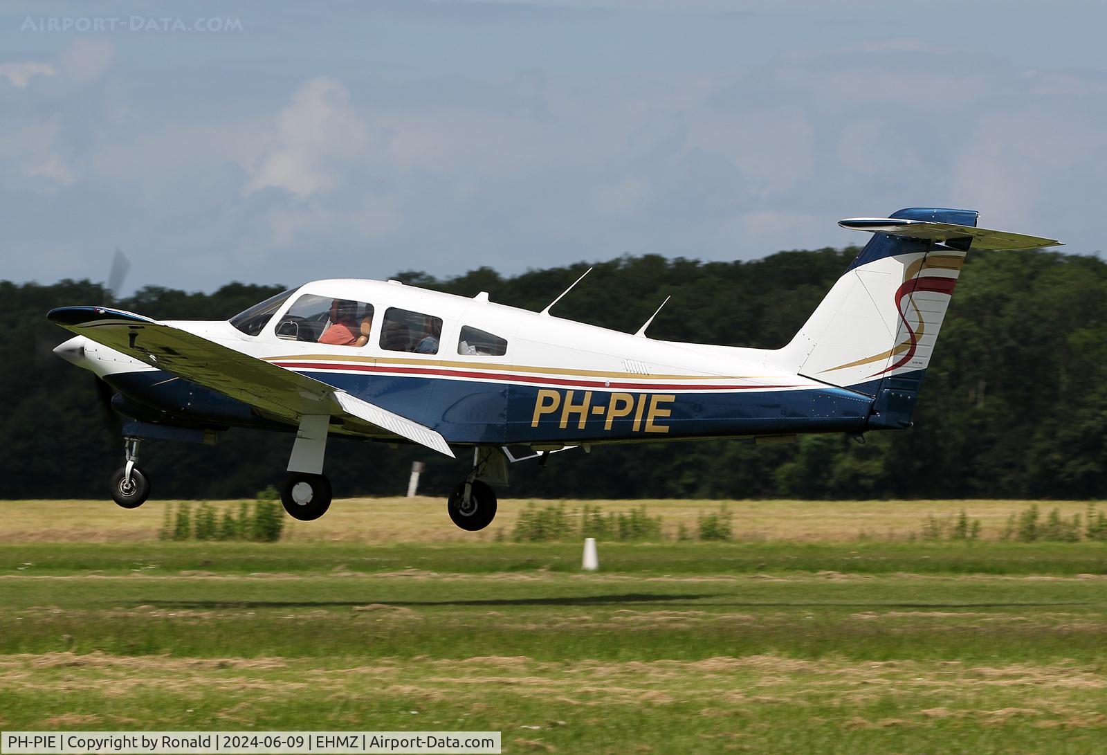 PH-PIE, 1984 Piper PA-28RT-201T Turbo Arrow IV C/N 28R-8031165, at ehmz