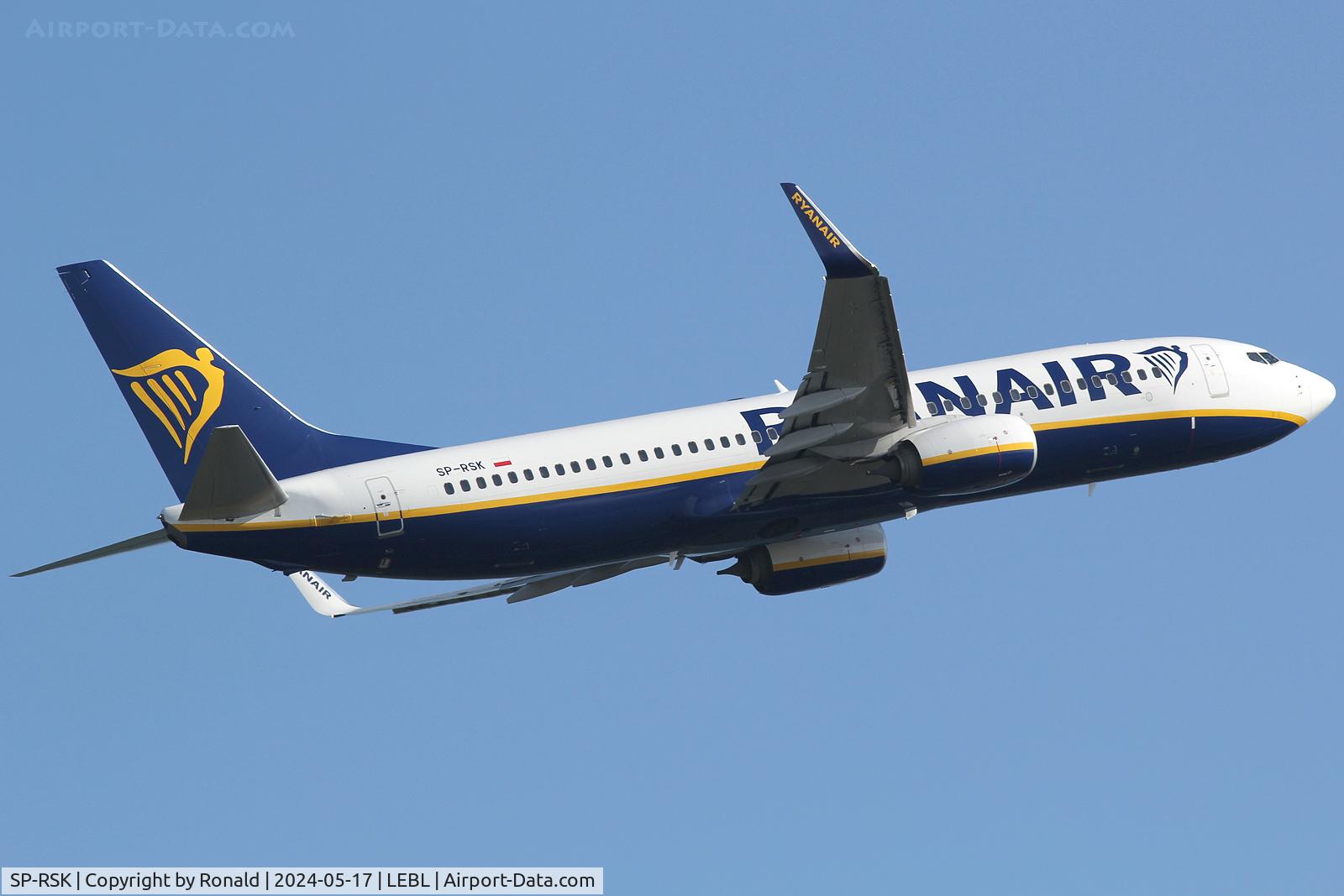 SP-RSK, 2018 Boeing 737-8AS C/N 44847, at bcn