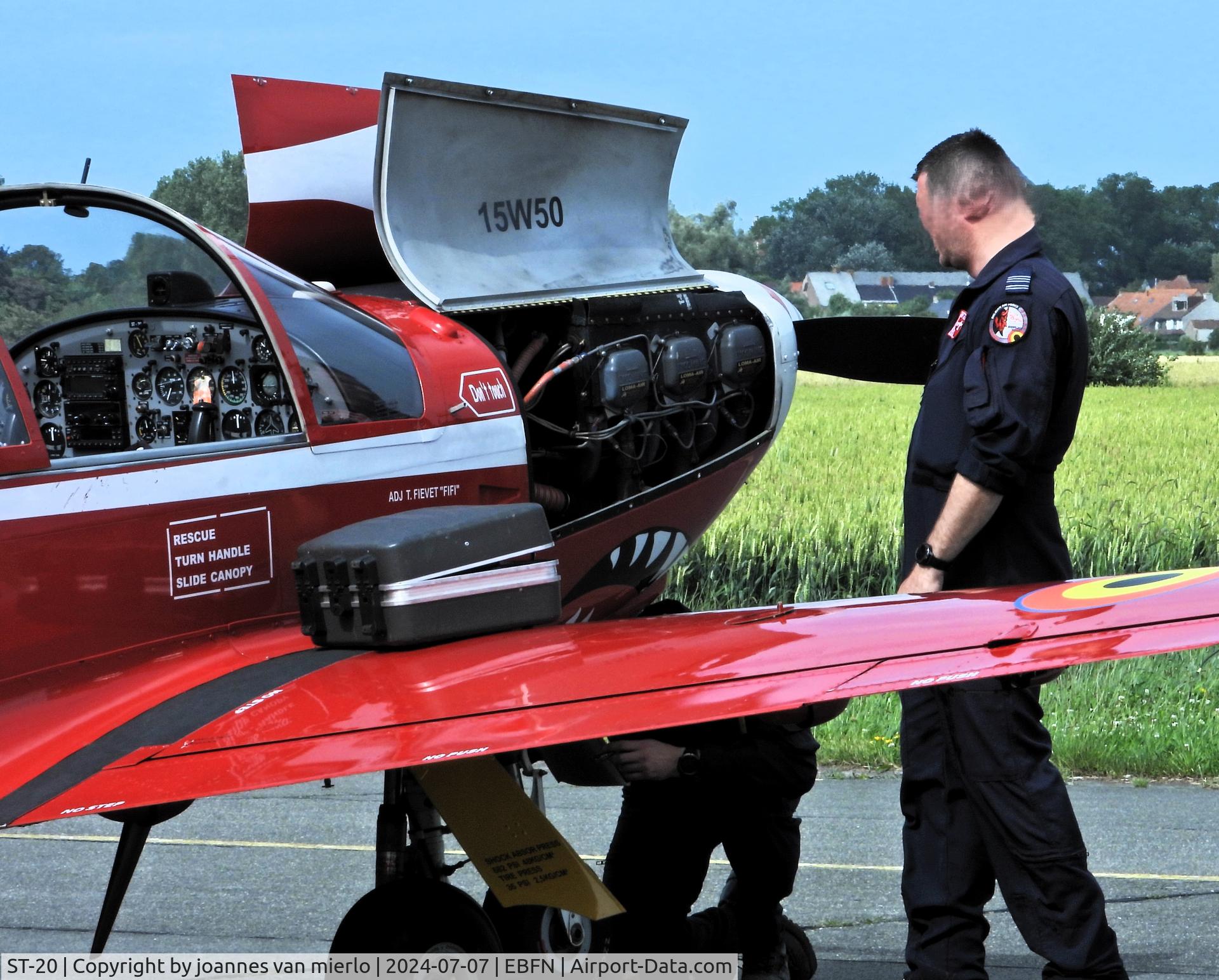 ST-20, SIAI-Marchetti SF-260MB C/N 10-20, Koksijde