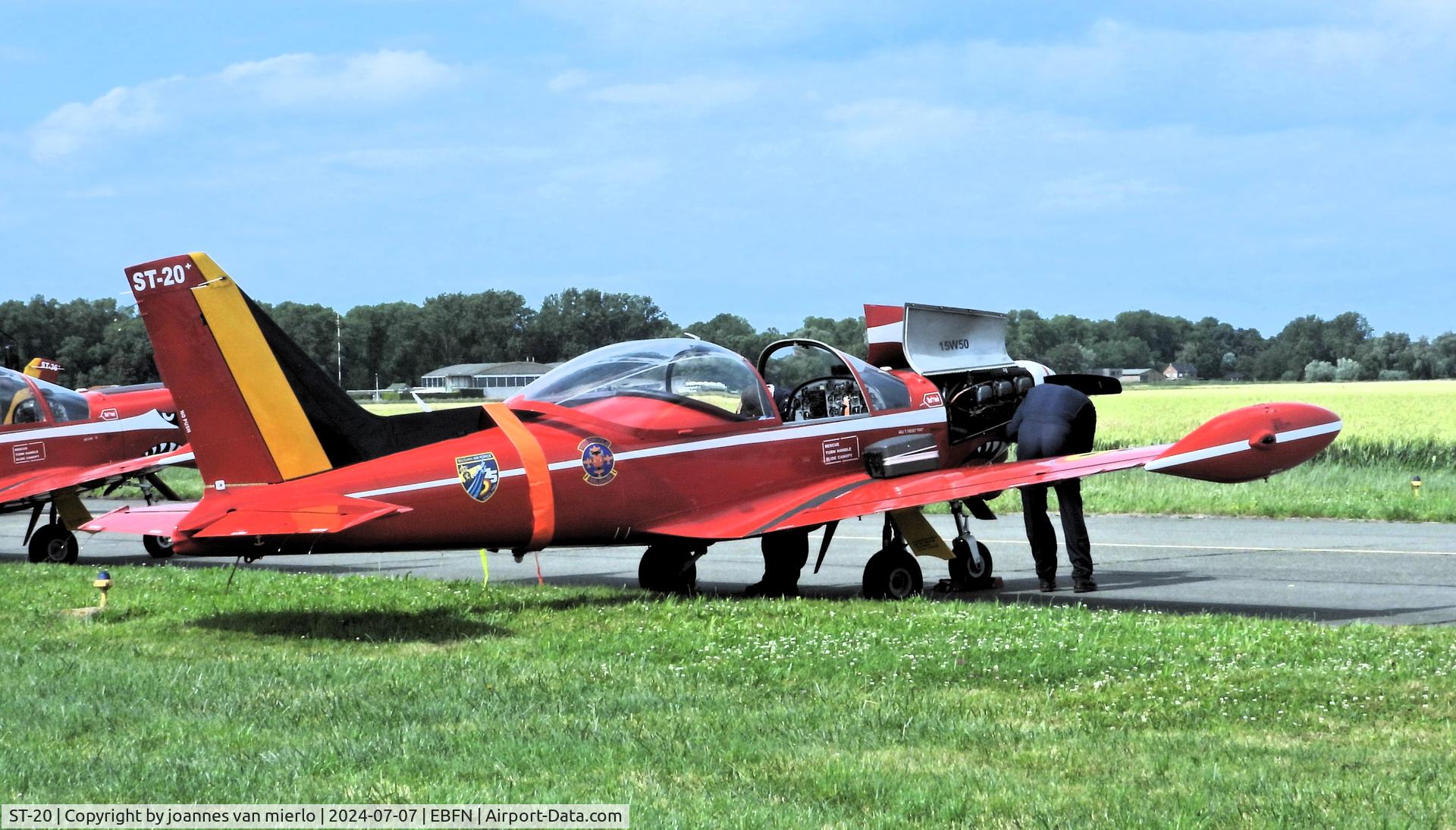 ST-20, SIAI-Marchetti SF-260MB C/N 10-20, Koksijde