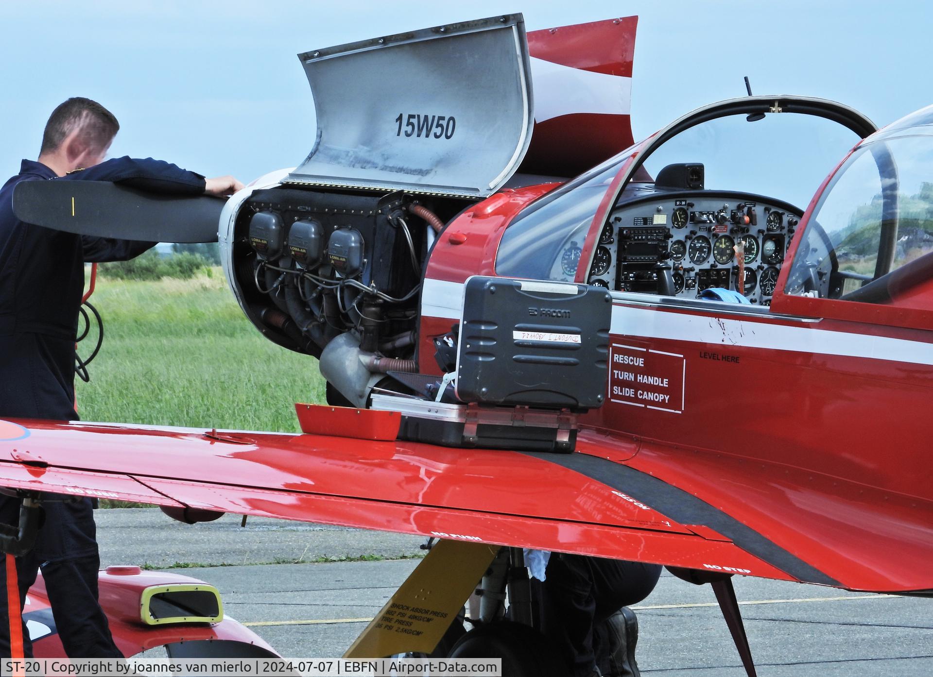 ST-20, SIAI-Marchetti SF-260MB C/N 10-20, Koksijde