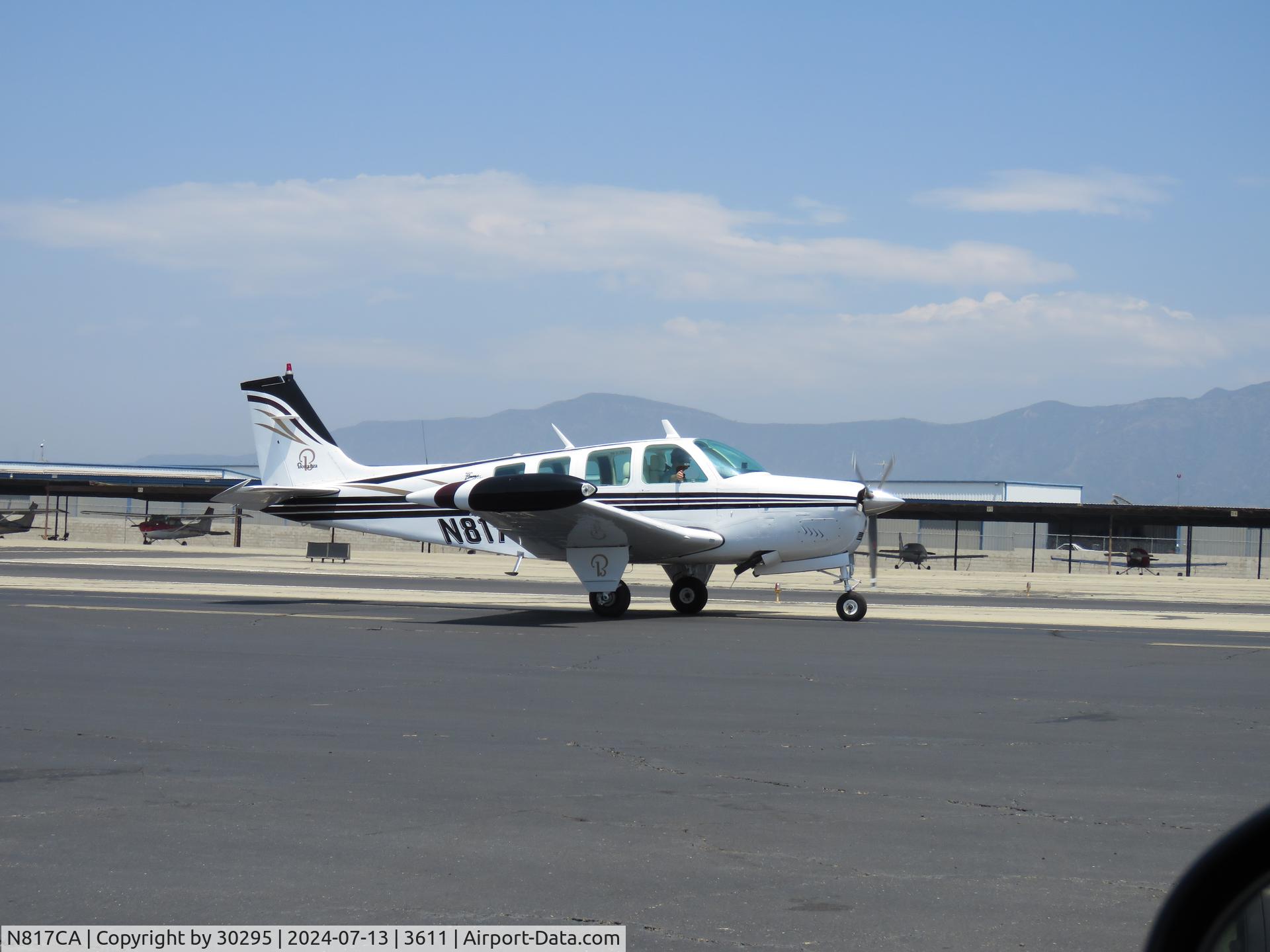 N817CA, 1980 Beech A36 Bonanza 36 C/N E-1724, Taxiing