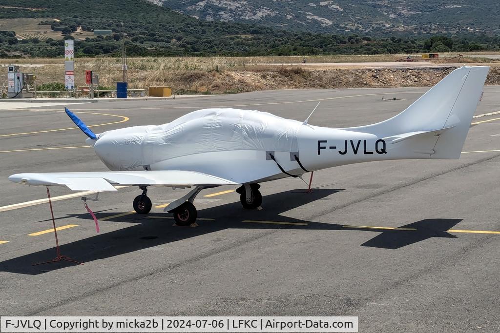 F-JVLQ, Aveko Aircraft VL-3 Evolution C/N VL-3-118, Parked