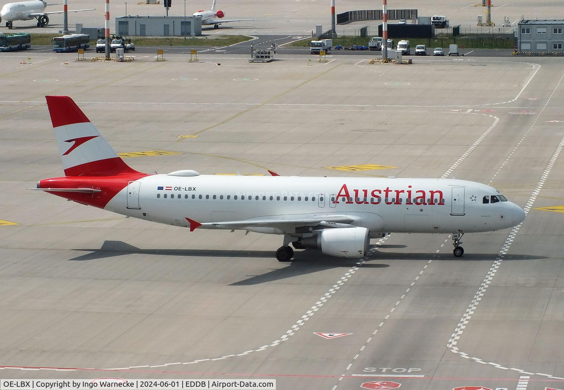 OE-LBX, 2002 Airbus A320-214 C/N 1735, Airbus A320-214 of Austrian Airlines at Berlin Brandenburg airport
