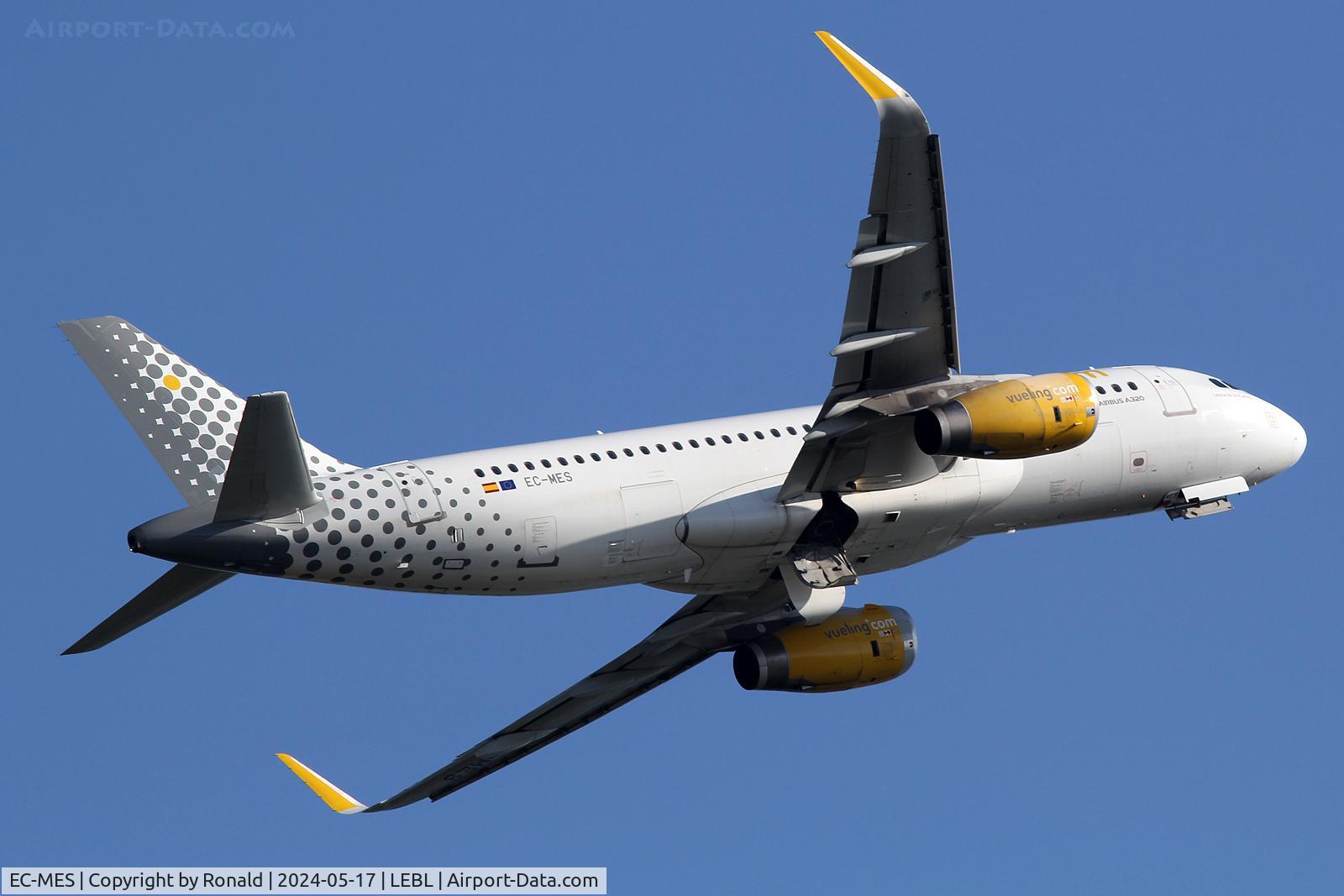 EC-MES, 2015 Airbus A320-232 C/N 6518, at bcn