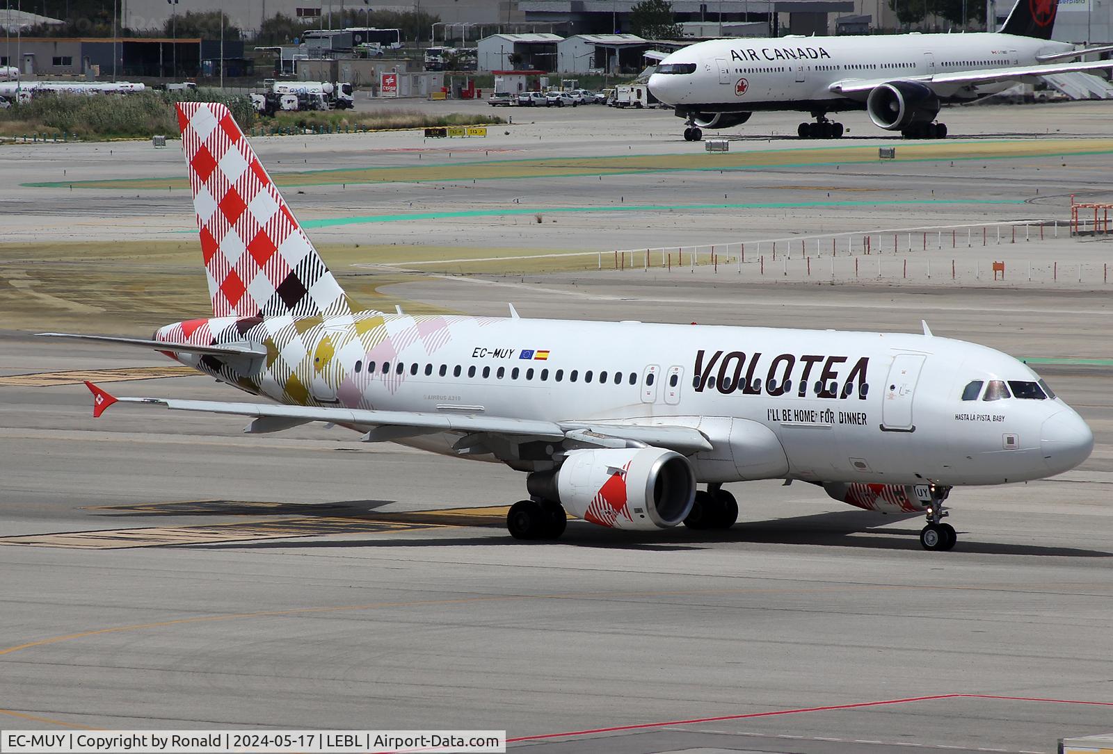 EC-MUY, 2003 Airbus A319-111 C/N 2050, at bcn