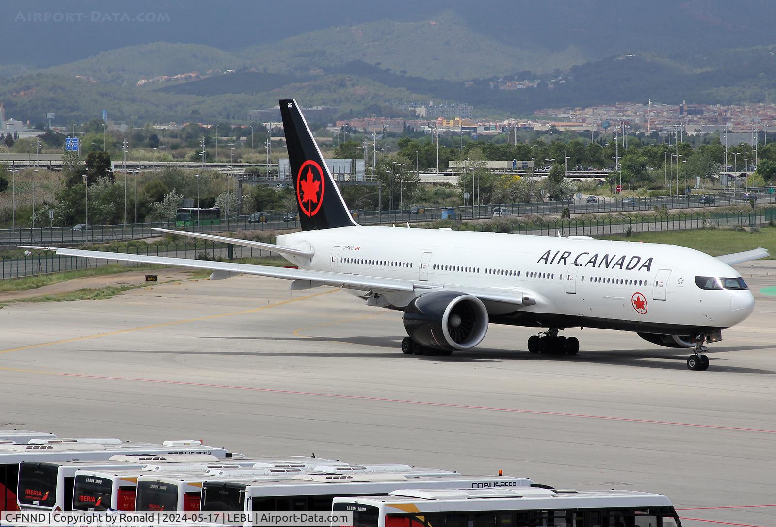 C-FNND, 2008 Boeing 777-233/LR C/N 35246, at bcn