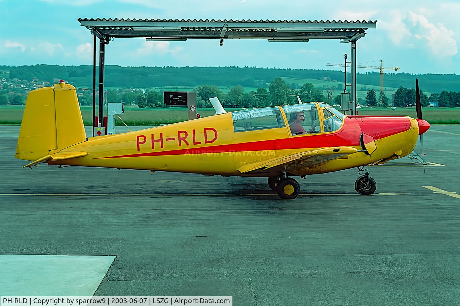 PH-RLD, 1959 Saab 91D Safir C/N 91-370, Refuelling at Grenchen