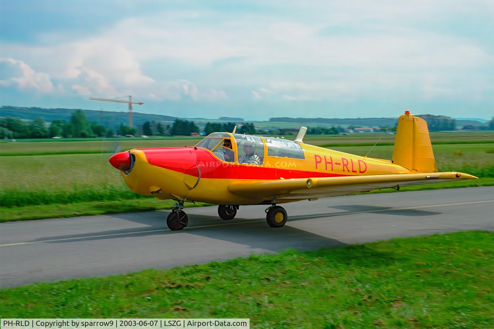 PH-RLD, 1959 Saab 91D Safir C/N 91-370, On the way to the runway at Grenchen