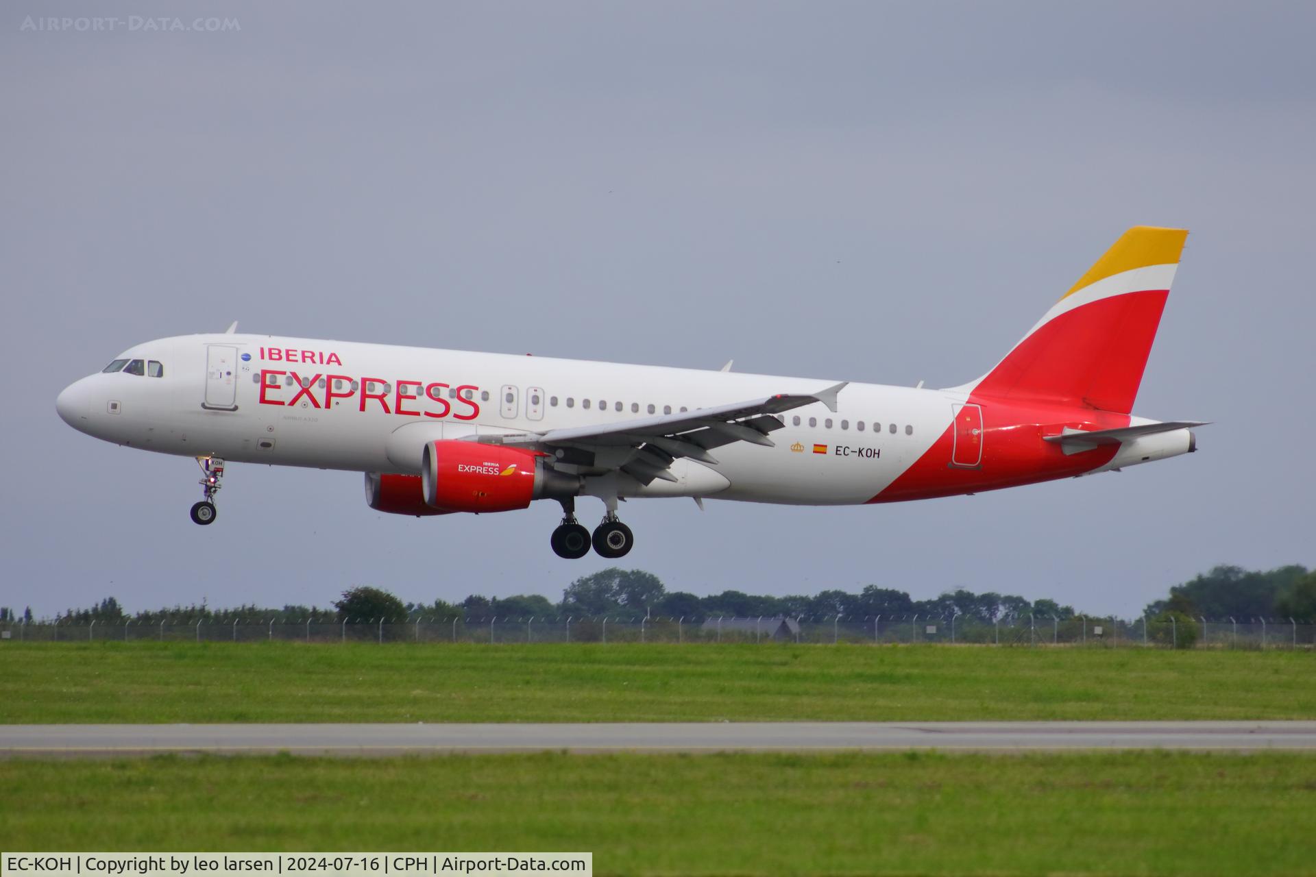 EC-KOH, 2004 Airbus A320-214 C/N 2248, Copenhagen 16.7.2024