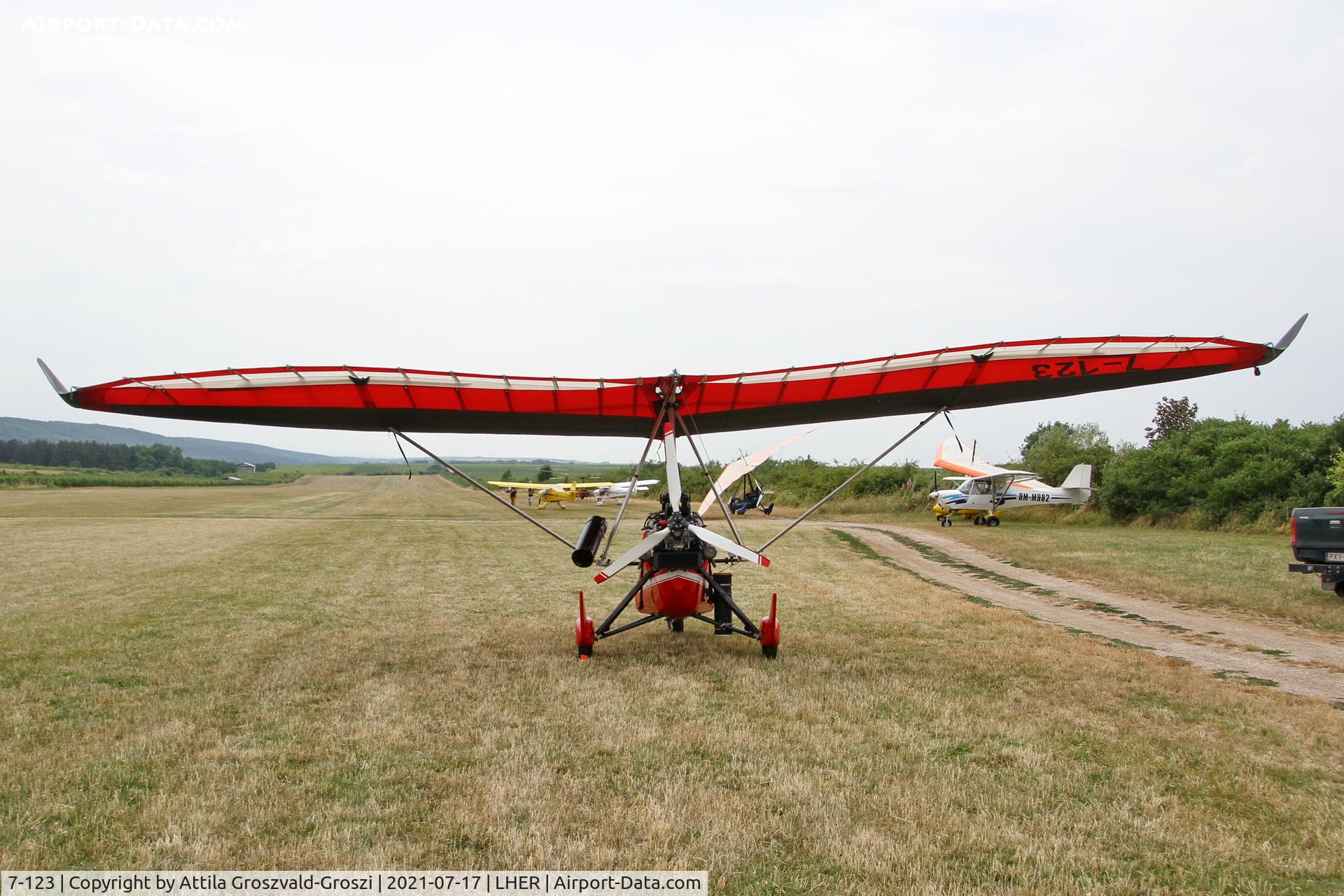 7-123, Halley Apollo/Jet Star, LHER - Eger, Apollo Airport, Hungary