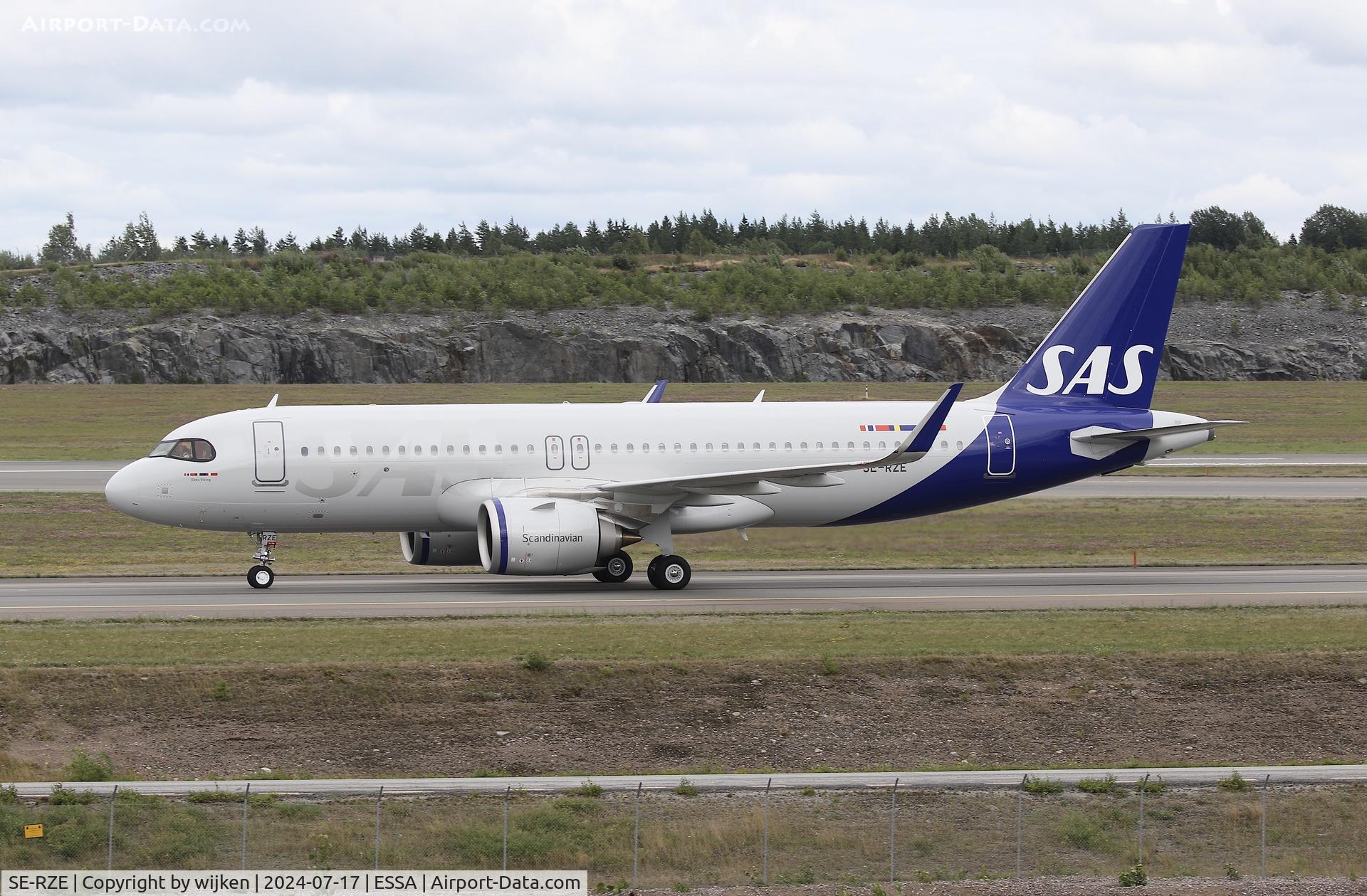 SE-RZE, 2024 Airbus A320-251N C/N 12166, Twy W