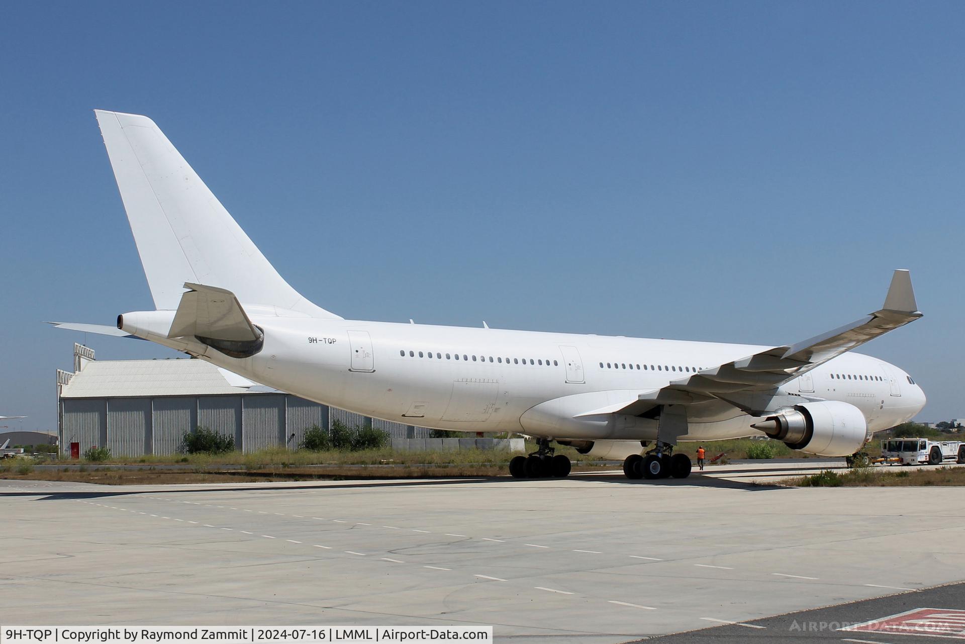 9H-TQP, 1998 Airbus A330-202 C/N 211, A330 9H-TQP HiFly Malta