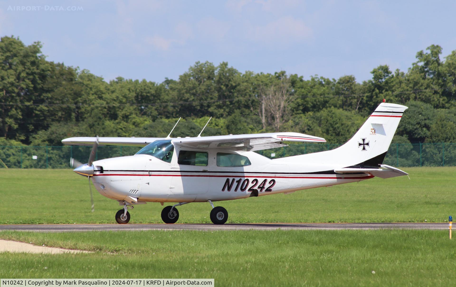 N10242, 1972 Cessna 210L Centurion C/N 210-59704, Cessna 210L