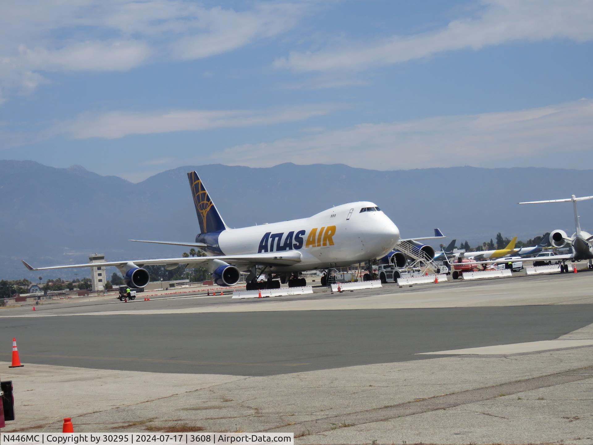 N446MC, 2004 Boeing 747-4B5F(ER) C/N 33517, Parked