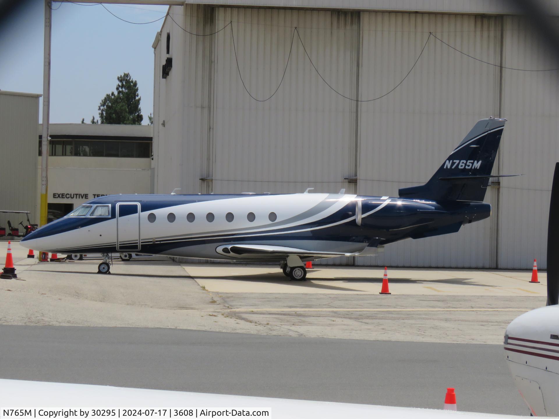 N765M, 2005 Gulfstream G200 C/N 124, Parked
