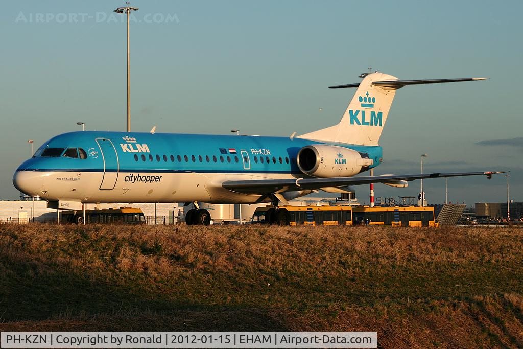 PH-KZN, 1995 Fokker 70 (F-28-0070) C/N 11553, at eham