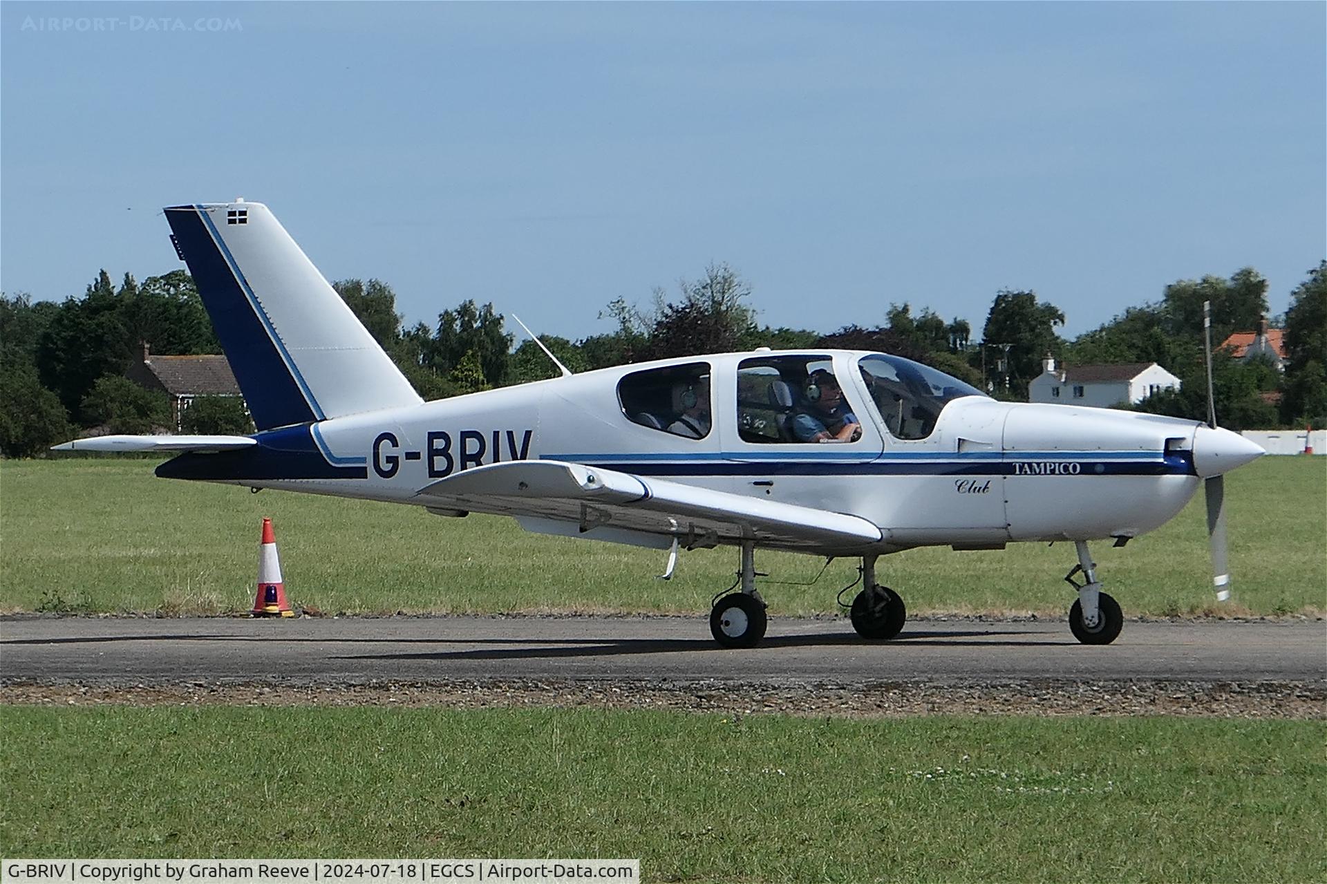 G-BRIV, 1989 Socata TB-9 Tampico C/N 939, Just landed at Sturgate.