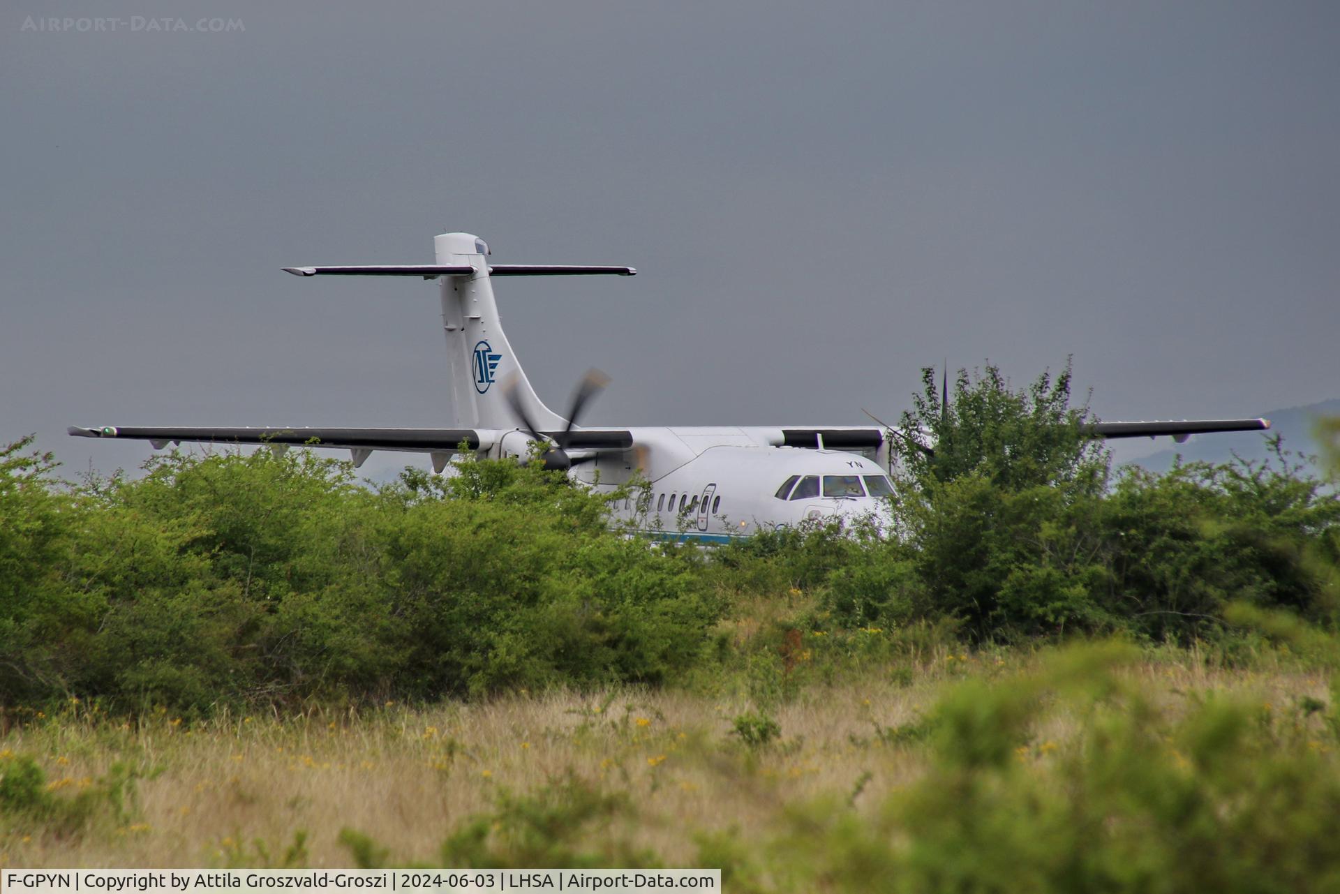 F-GPYN, 1997 ATR 42-500 C/N 539, LHSA - Szentkirályszabadja Airport, Hungary - Filming