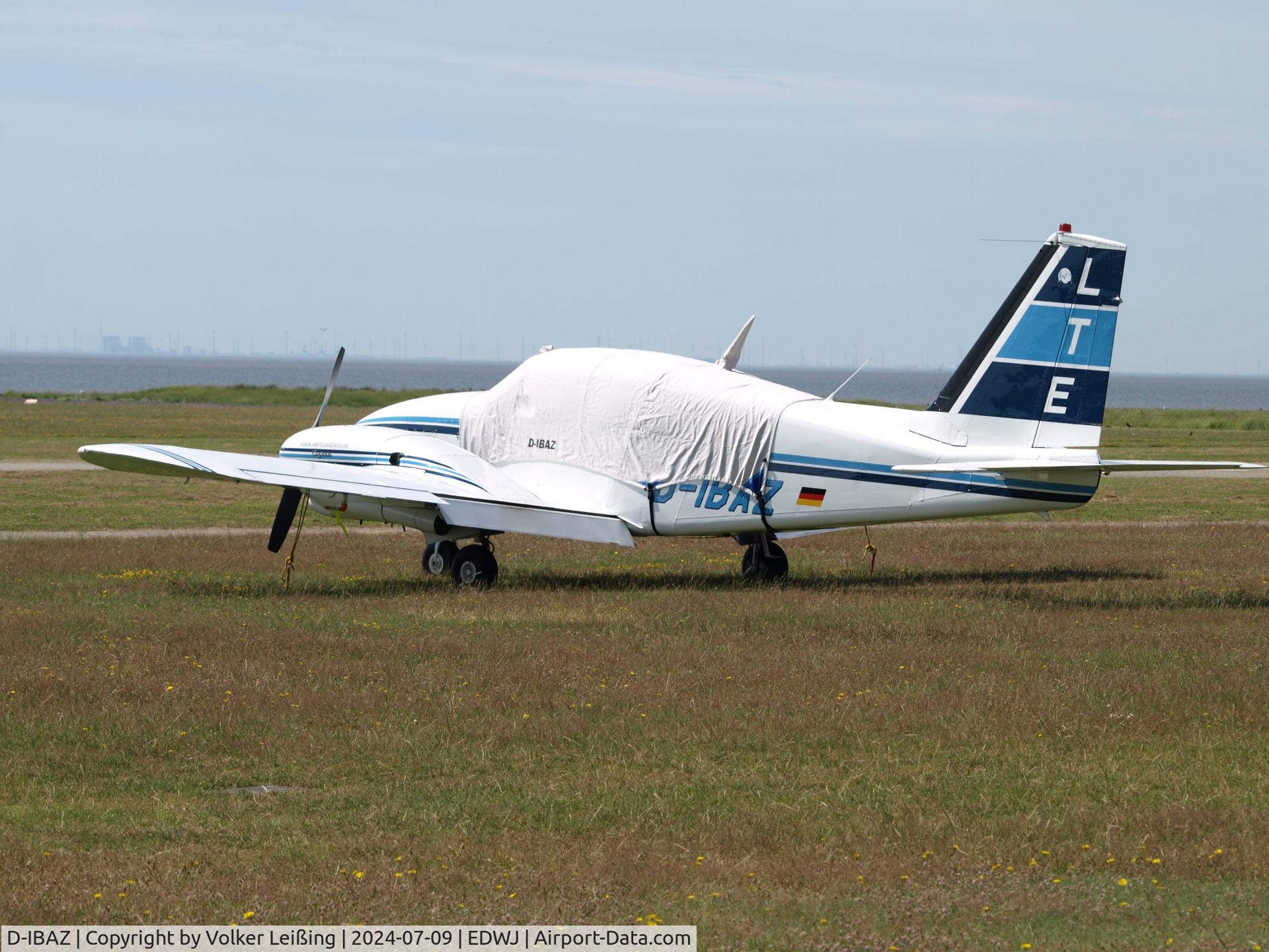 D-IBAZ, 1962 Piper PA-23-250 Aztec C/N 27-2221, parking