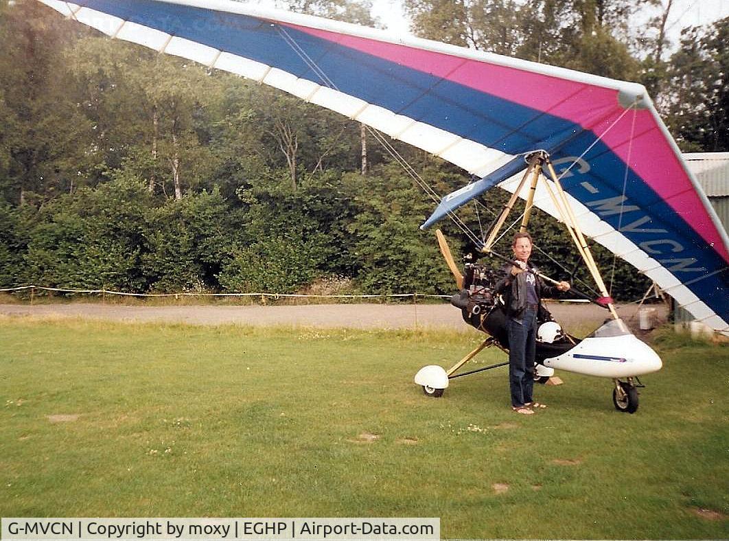 G-MVCN, 1988 Solar Wings PEGASUS XL-Q C/N SW-WQ-0077, Solar Wings PEGASUS XL-Q at Popham.