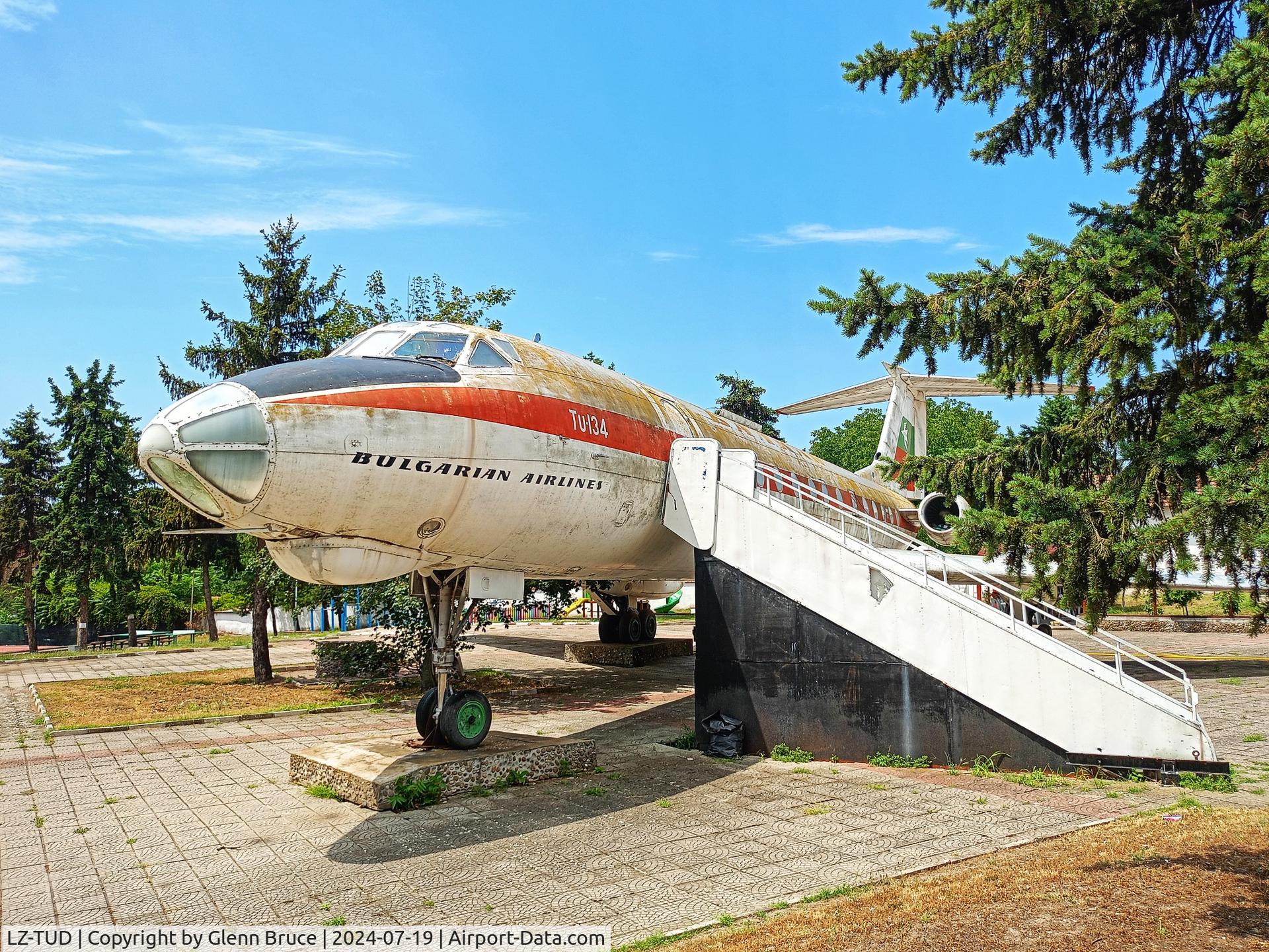 LZ-TUD, 1969 Tupolev Tu-134 C/N 9350808, LZ-Tud's current home - a town Park - Pordim, Bulgaria.