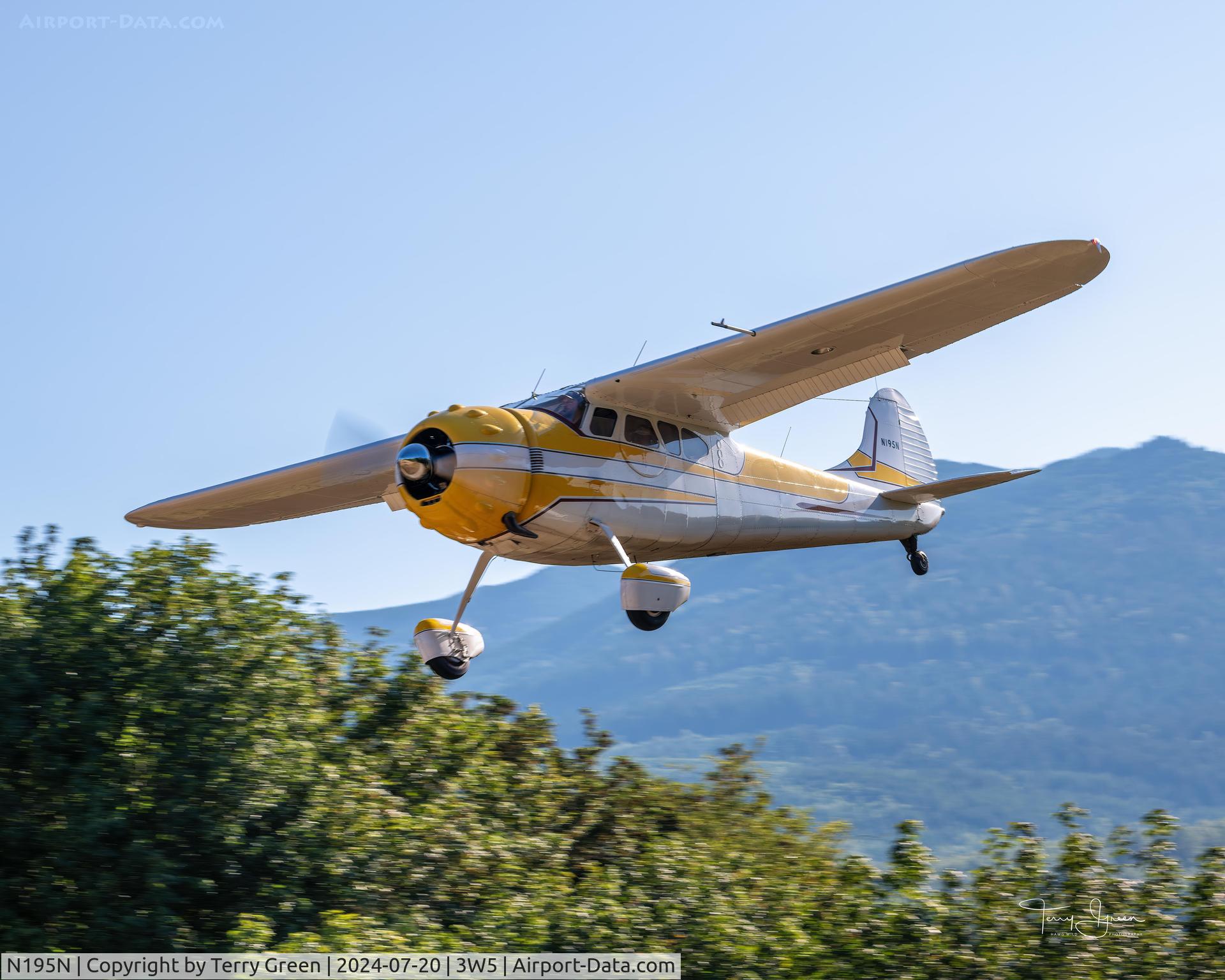 N195N, 1953 Cessna 195B Businessliner C/N 16075, 2024 CONCRETE FLY-IN