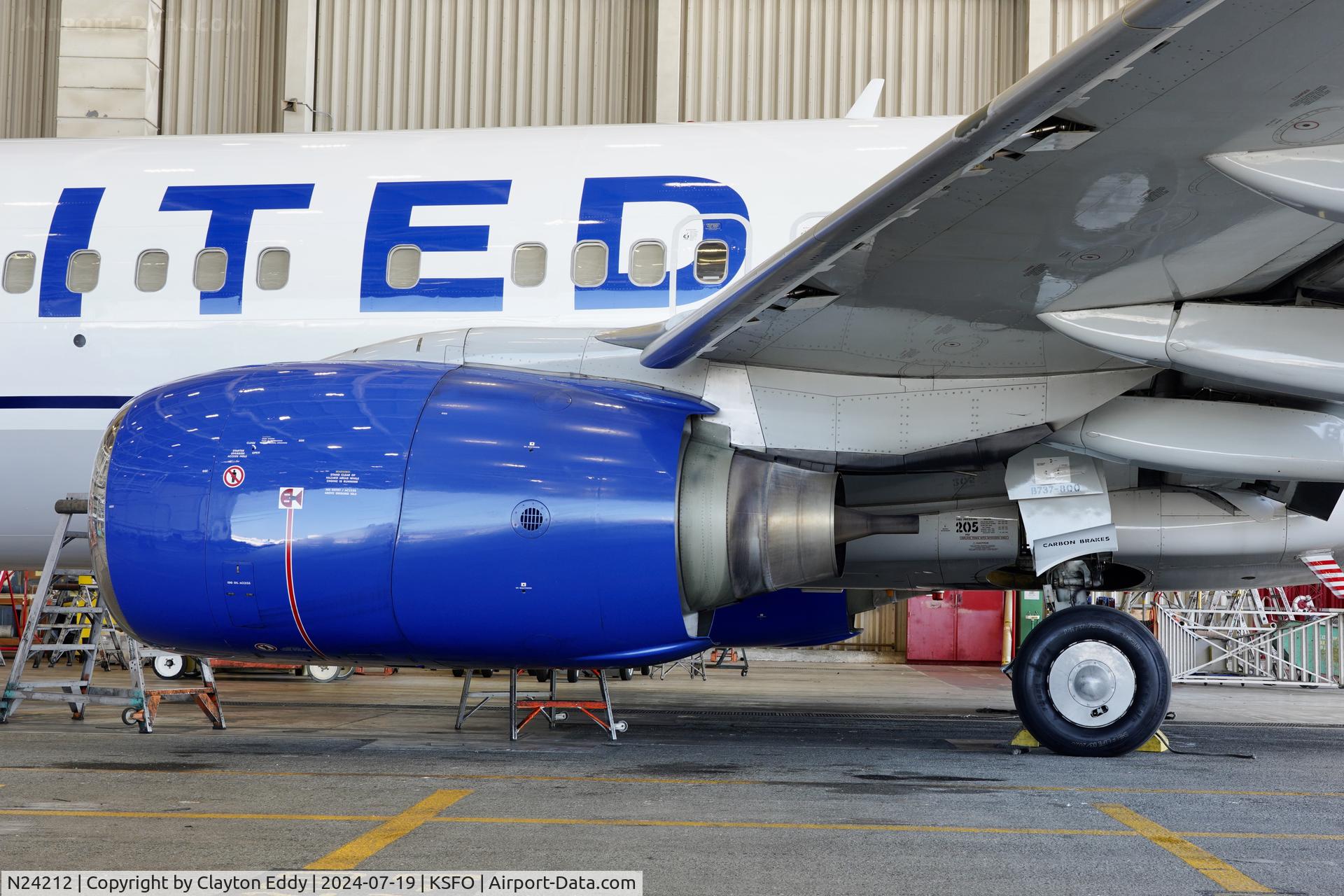 N24212, 1998 Boeing 737-824 C/N 28772, SFO 2024.