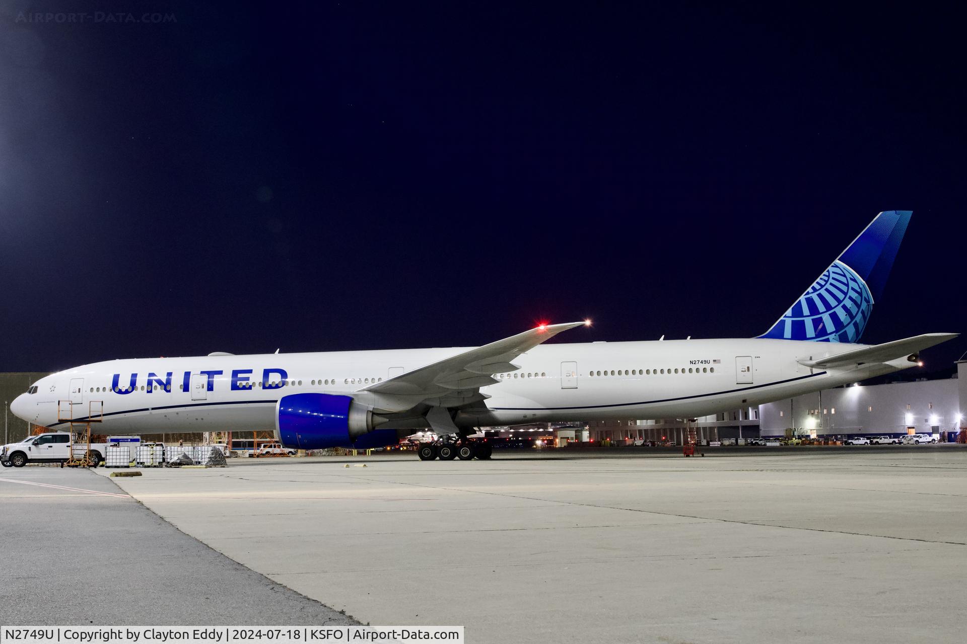 N2749U, 2019 Boeing 777-300/ER C/N 66589, SFO 2024.