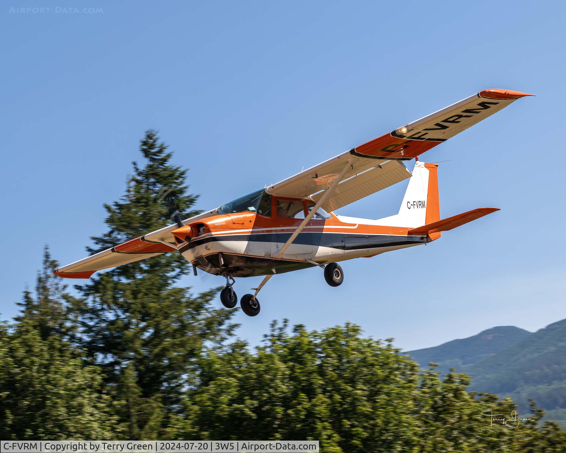 C-FVRM, 1967 Cessna 172H C/N 17255792, 2024 CONCRETE FLY-IN