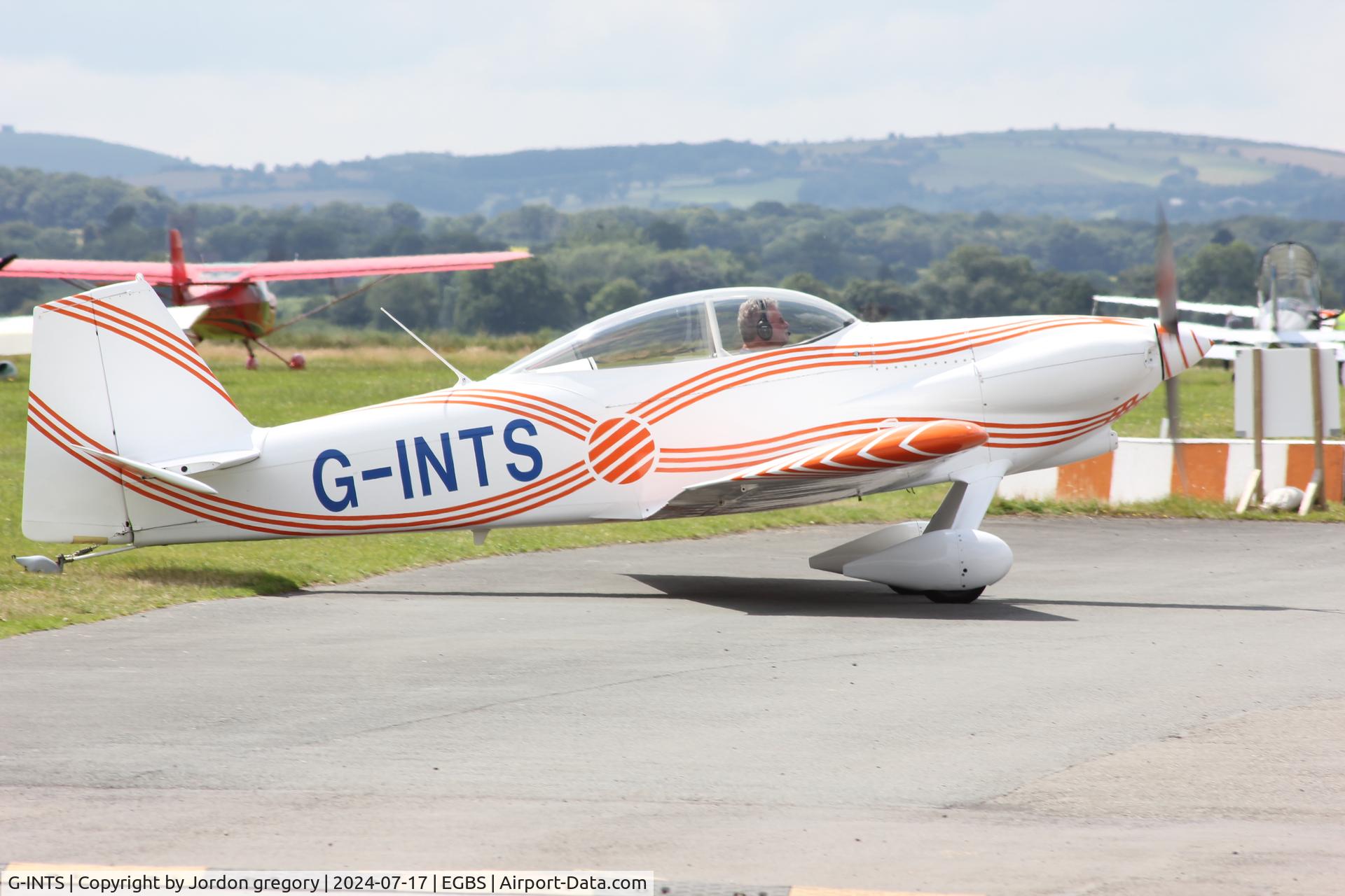G-INTS, 2006 Vans RV-4 C/N PFA 181-13069, Vans RV$ taxing at Shobdon