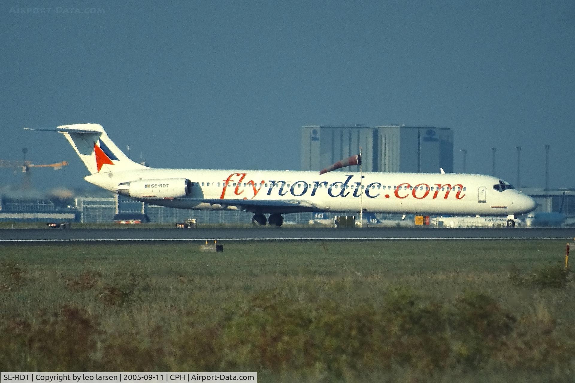 SE-RDT, 1985 McDonnell Douglas MD-82 (DC-9-82) C/N 49278, Copenhagen 23.9.2005